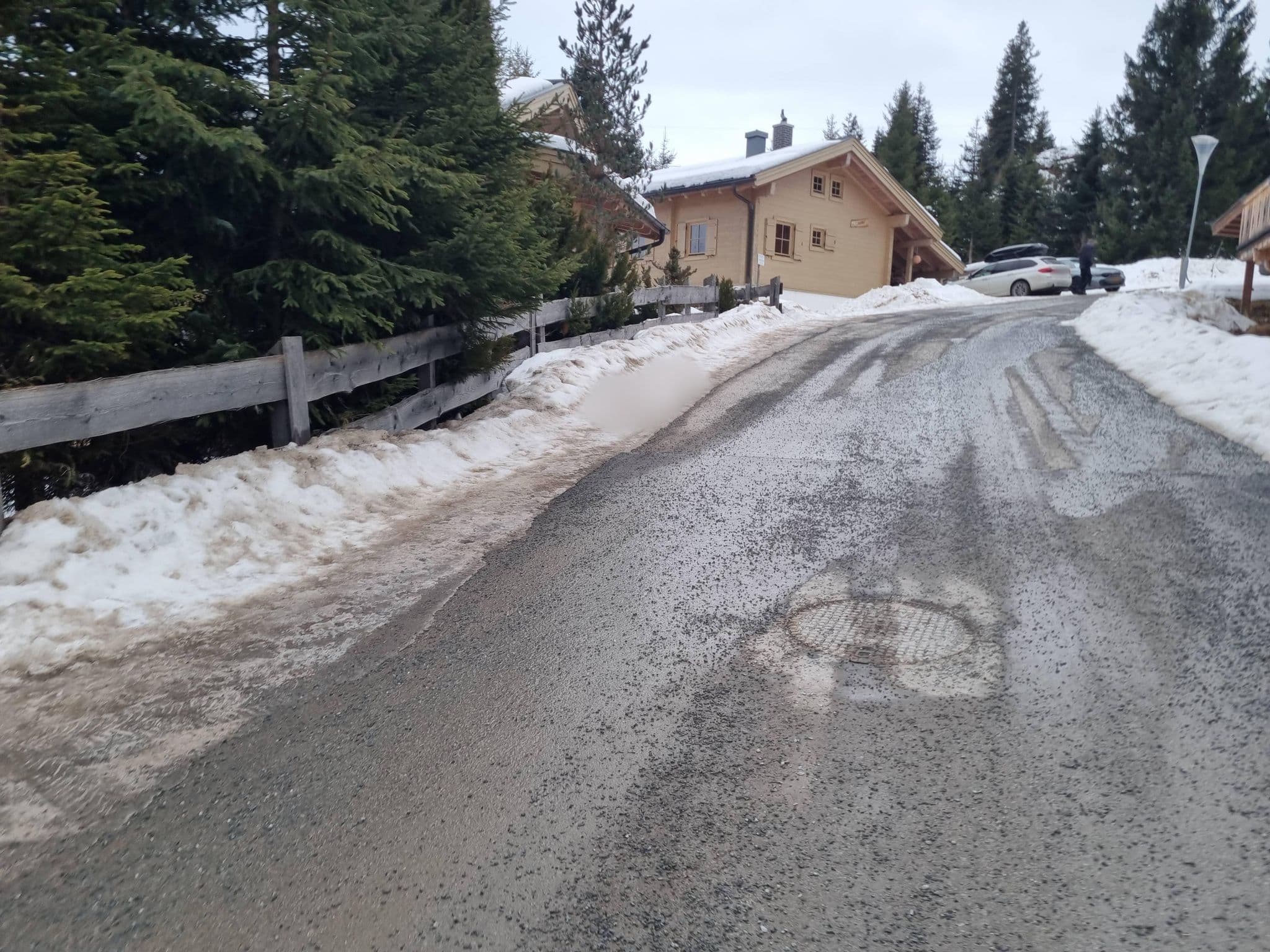 Street view near Bergfrieden, Neukirchen am Großvenediger