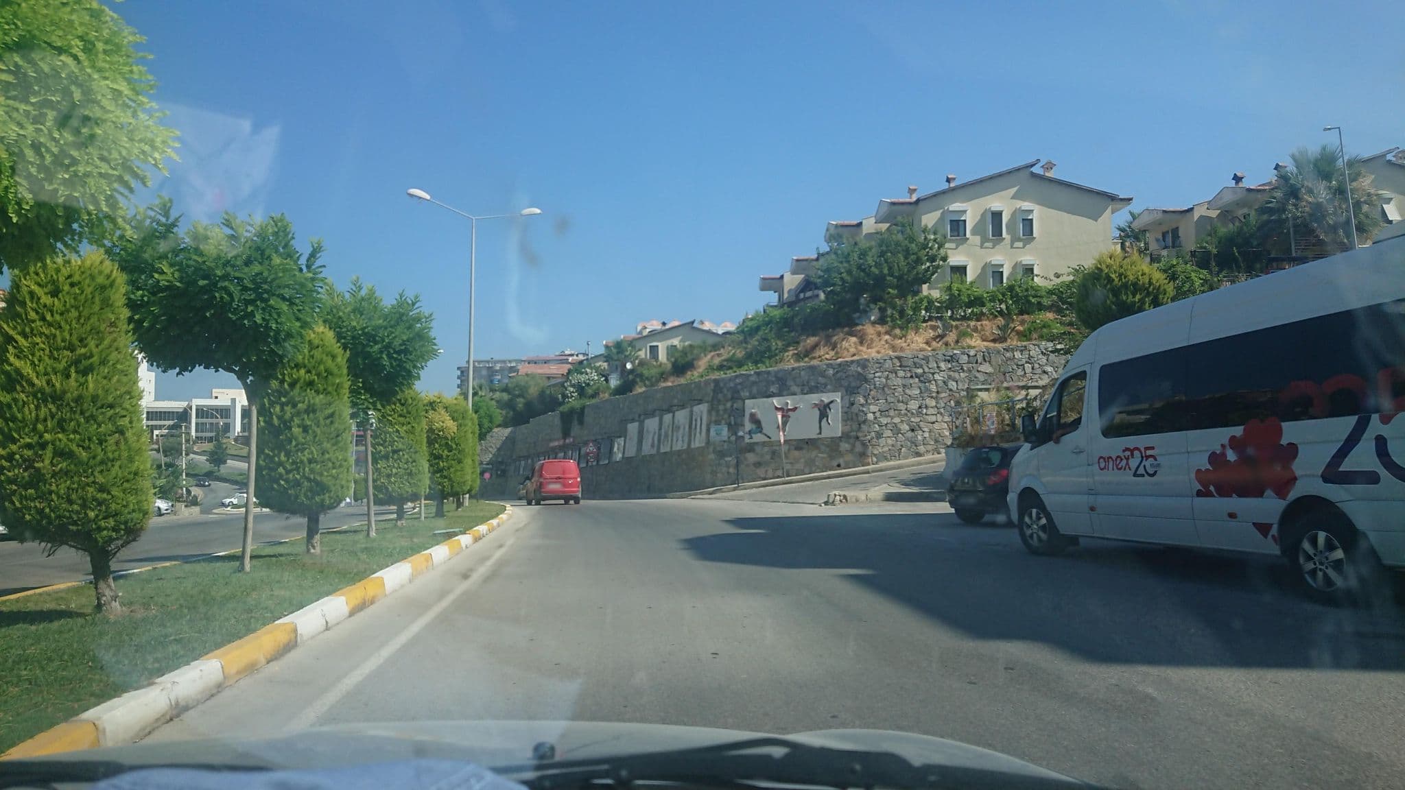 Street view near Prestij Otel, Kuşadası — © kubikanber (CC BY-SA · Mapillary)