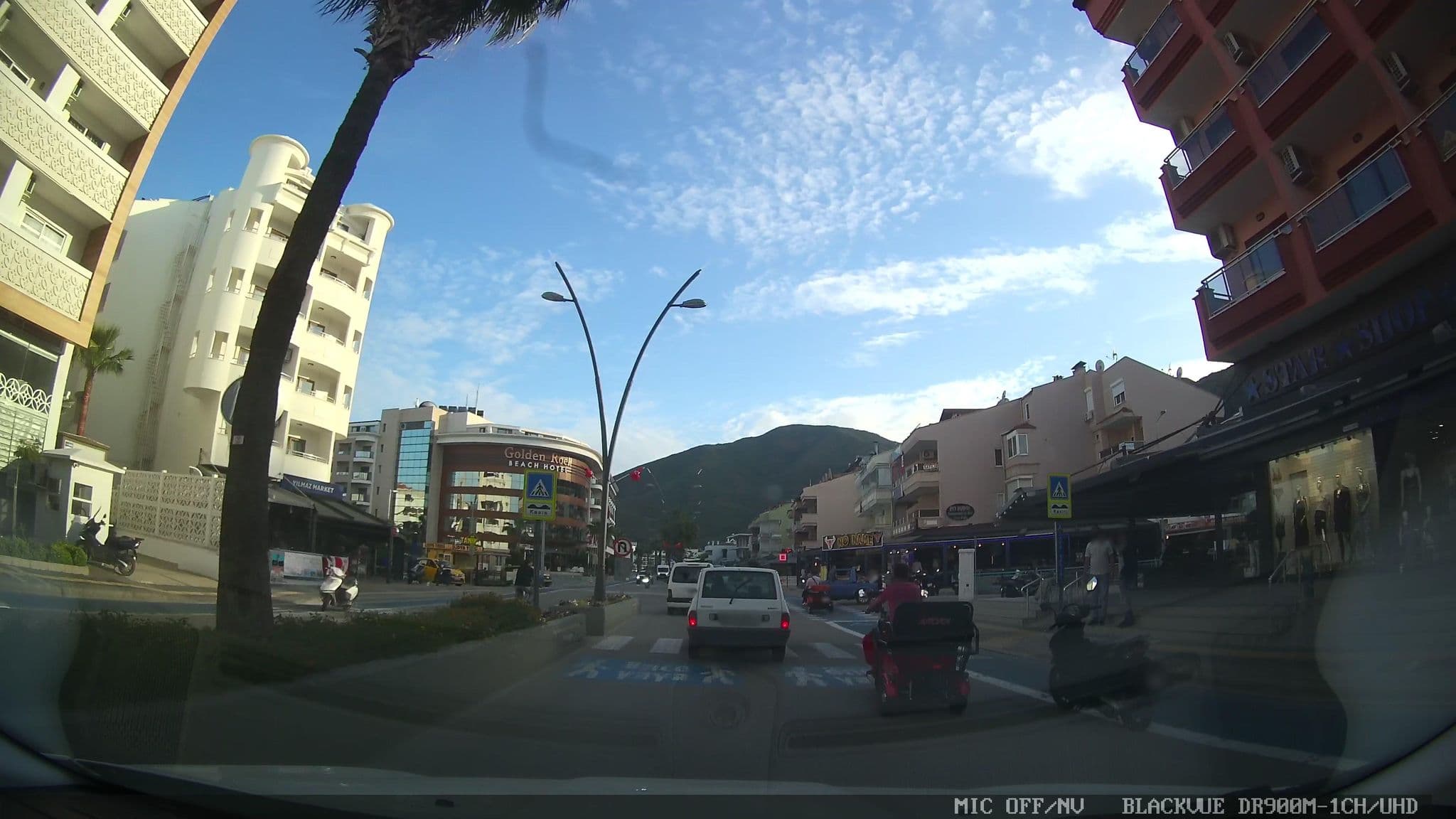 Street view near Paşahan Apartmens, Marmaris — © asturksever (CC BY-SA · Mapillary)