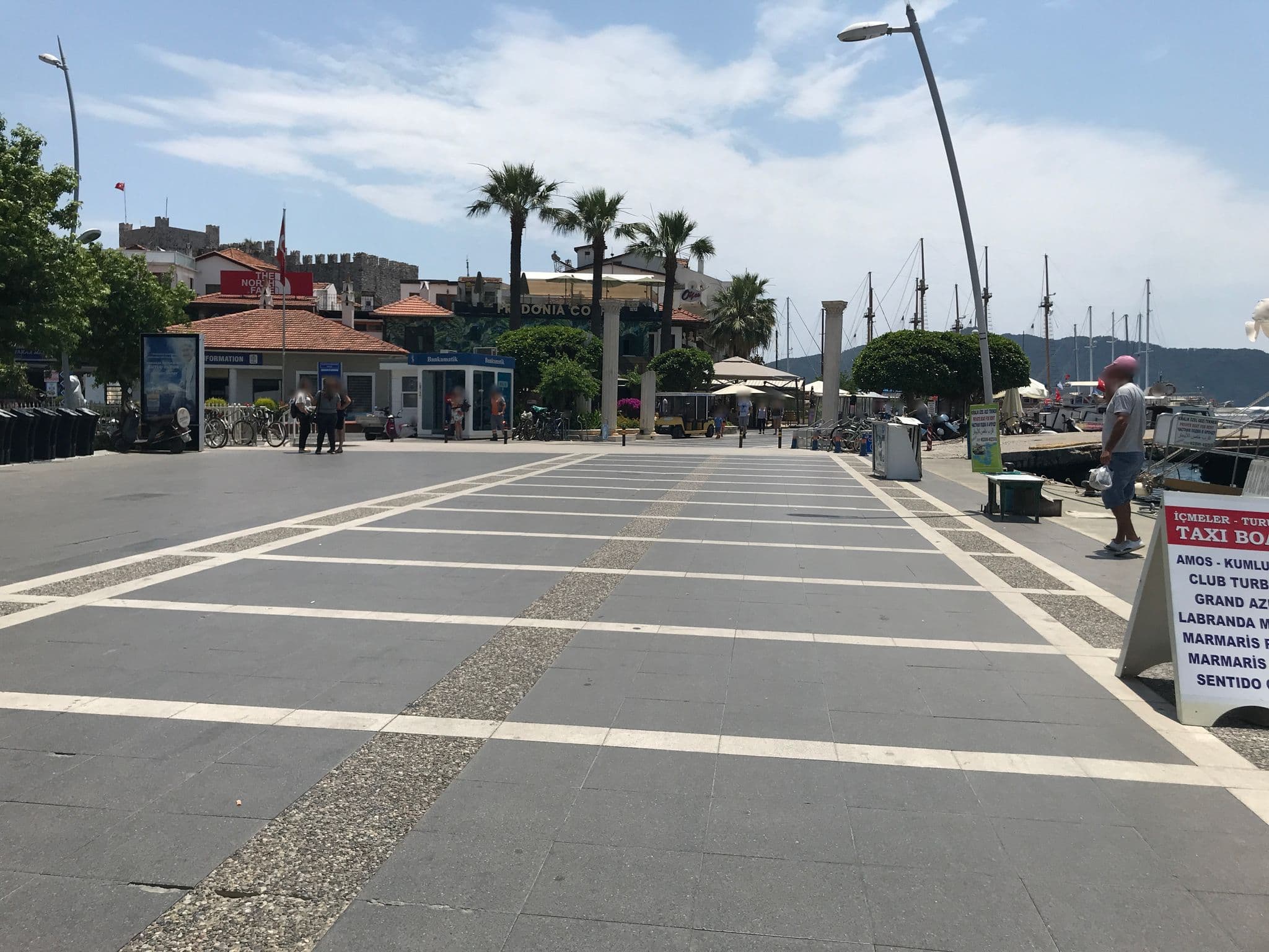 Street view near Otel Karaaslan, Marmaris — © asturksever (CC BY-SA · Mapillary)