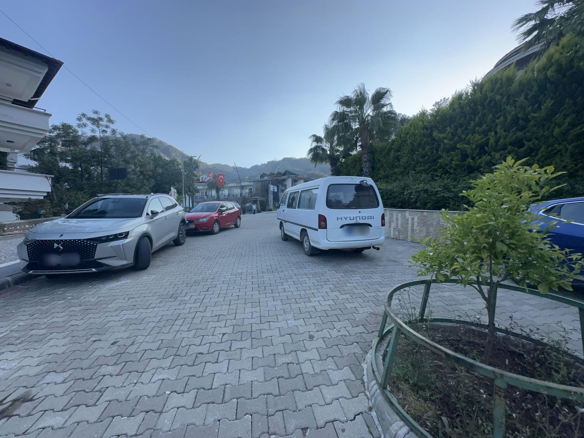 Street view near Turunç Otel, Turunç — © asturksever (CC BY-SA · Mapillary)