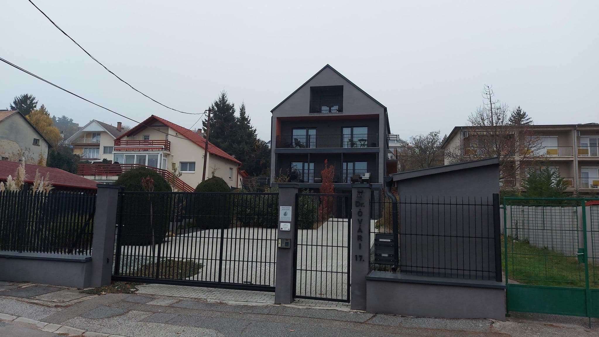 Street view near Profi Kecó apartman, Balatonalmádi — © vasony (CC BY-SA · Mapillary)