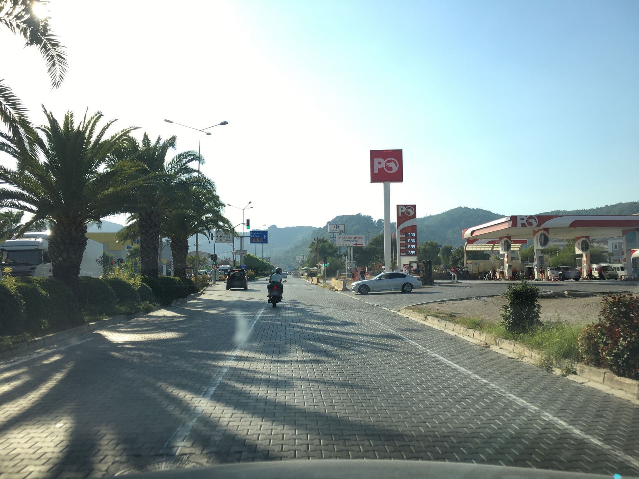 Street view near Mesudiye Pansiyon, Marmaris — © empty (CC BY-SA · Mapillary)