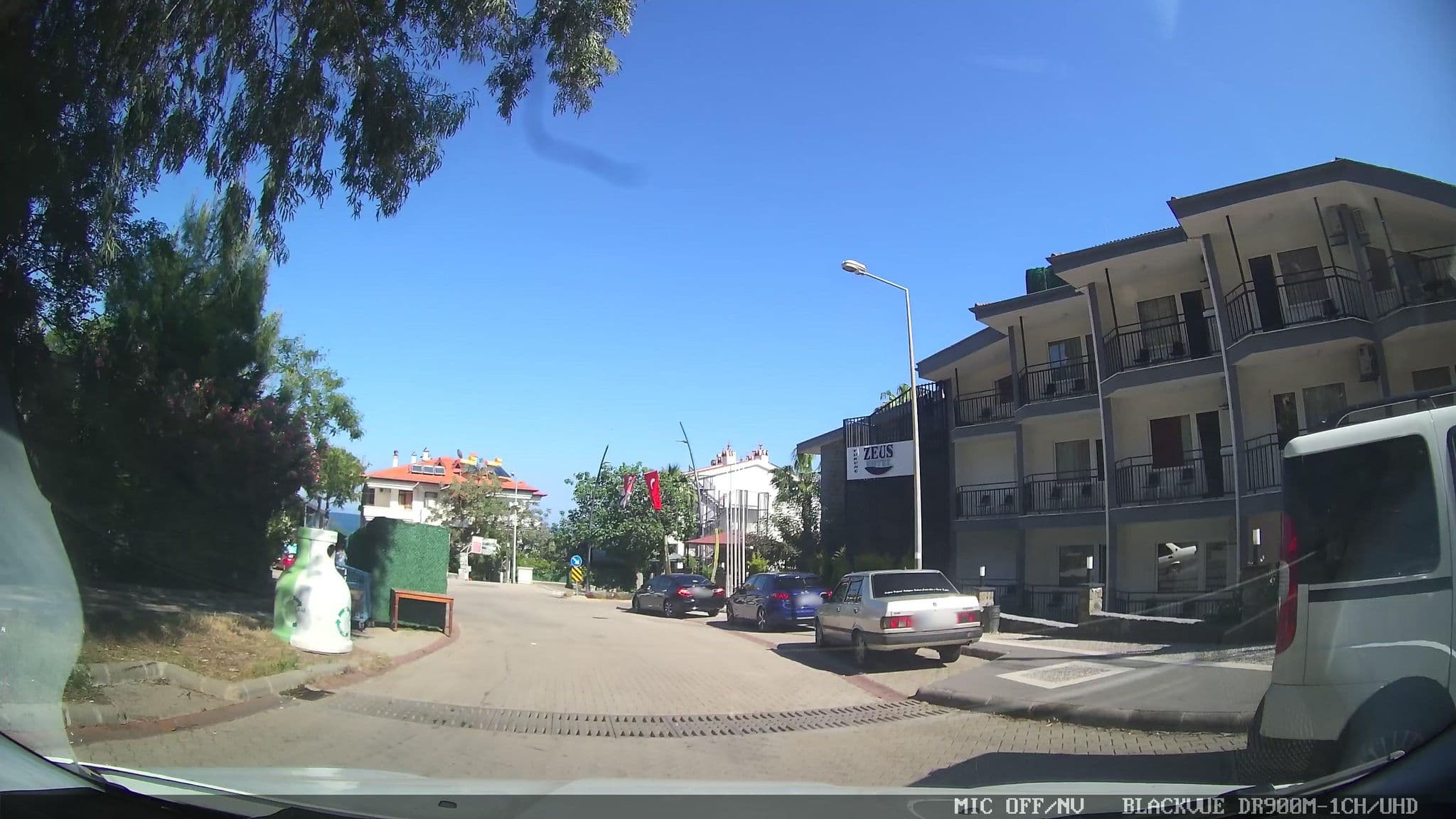 Street view near Pelin Otel, Turunç — © asturksever (CC BY-SA · Mapillary)