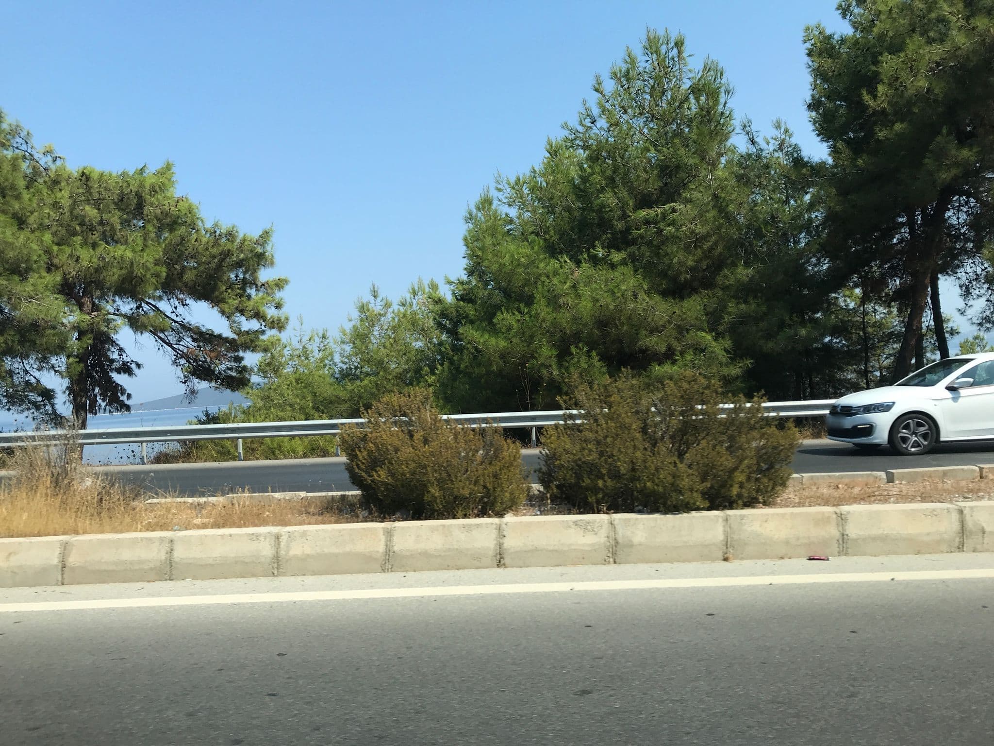 Street view near Rixos, Güvercinlik — © hderinoz (CC BY-SA · Mapillary)