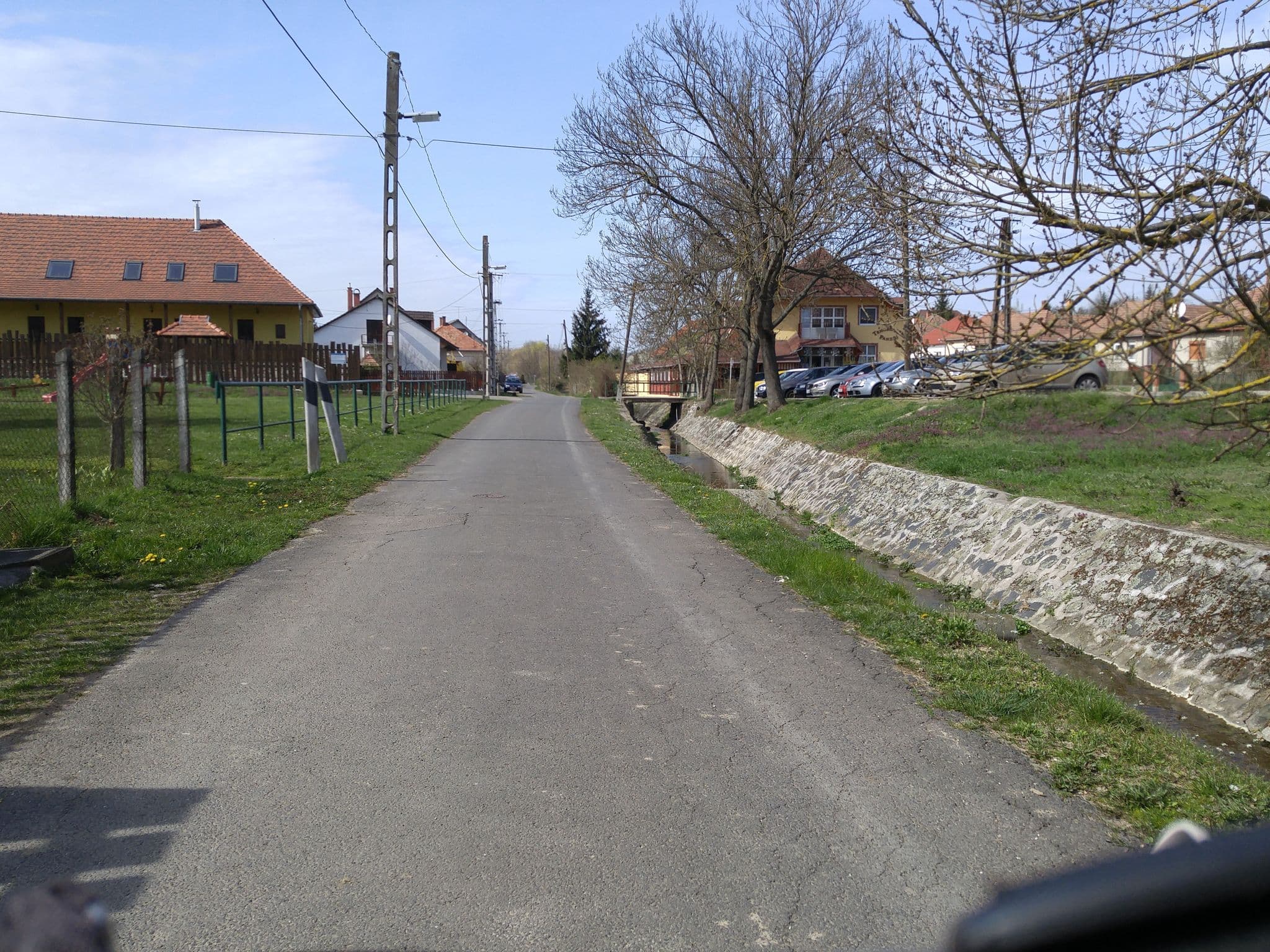 Street view near Iványi vendégház, Rétság — © tamaes (CC BY-SA · Mapillary)