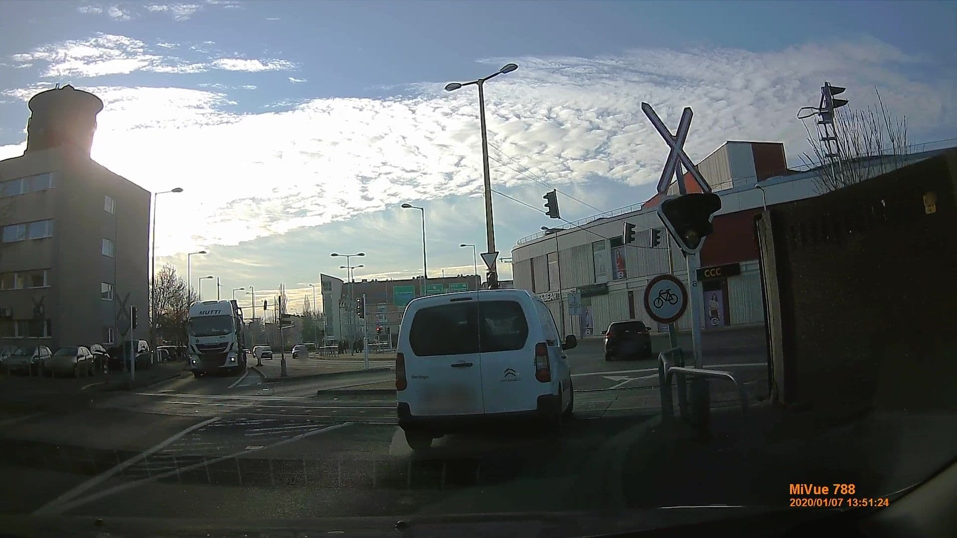 Street view near Famulus Business Hotel****, Győr — © geox123 (CC BY-SA · Mapillary)