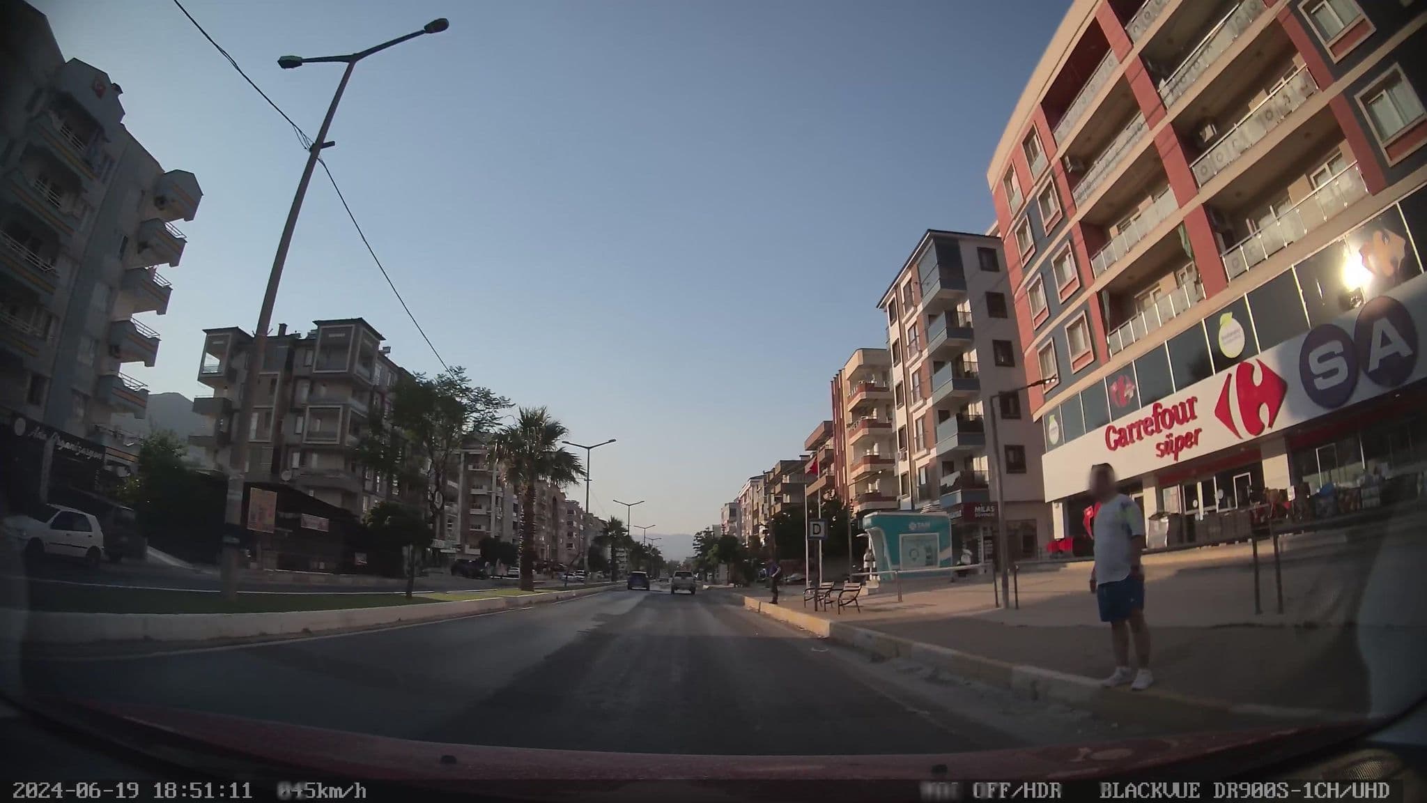 Street view near Colossus Hotel, Milas — © unen (CC BY-SA · Mapillary)