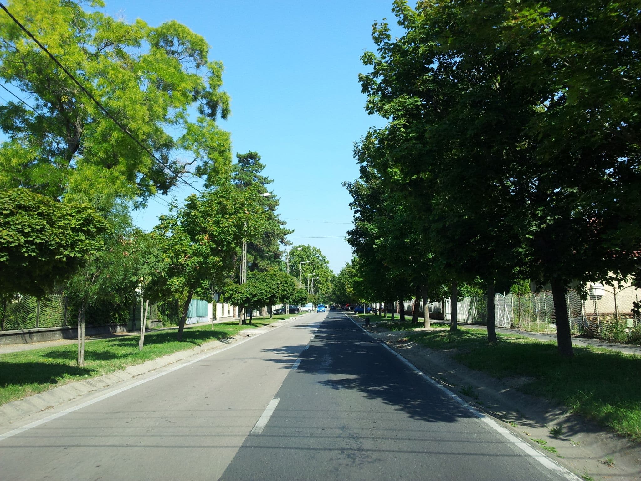 Street view near Matróz Üdülőház, Siófok — © kolesajr (CC BY-SA · Mapillary)