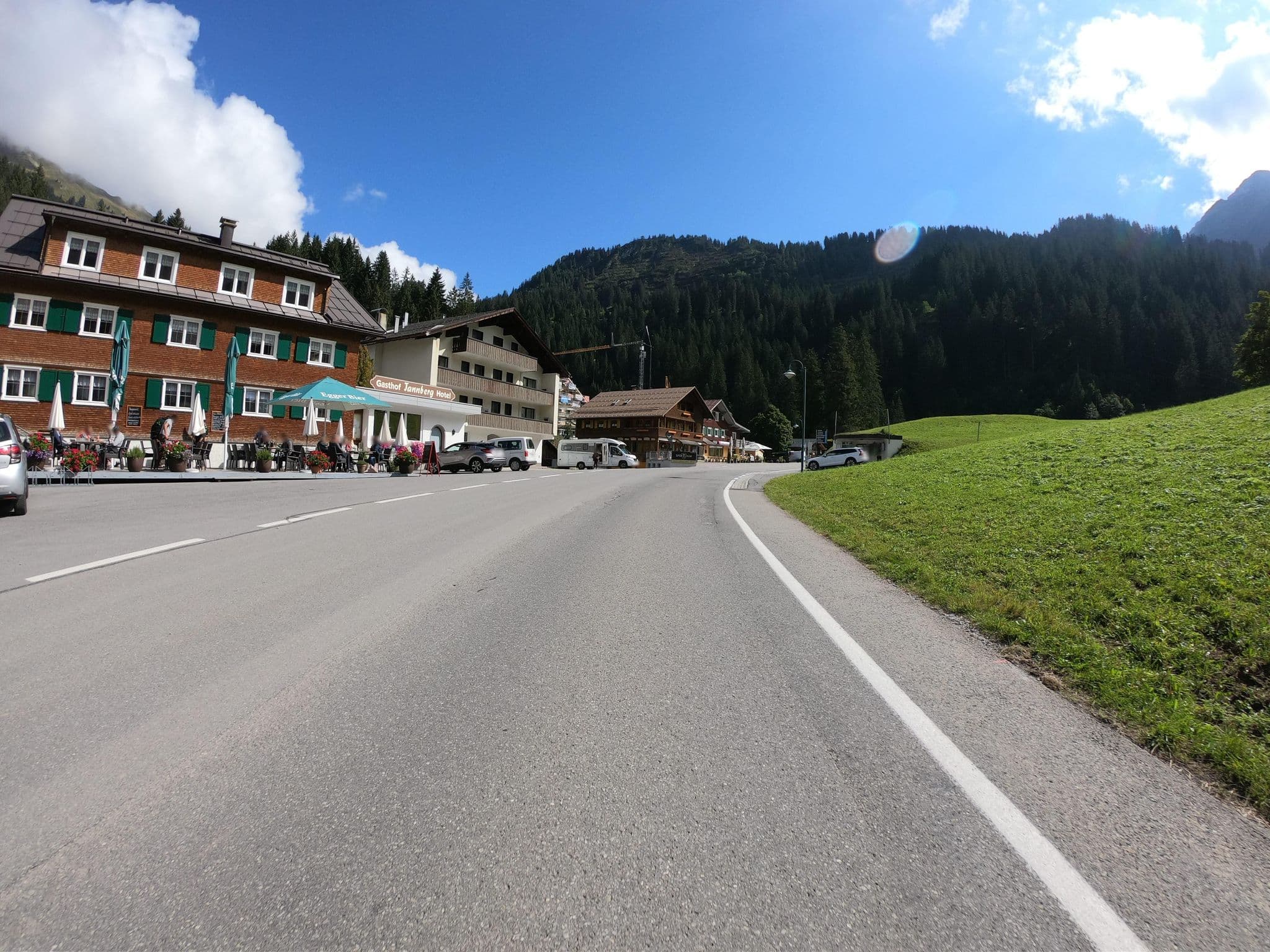 Street view near Tannberg, Lech