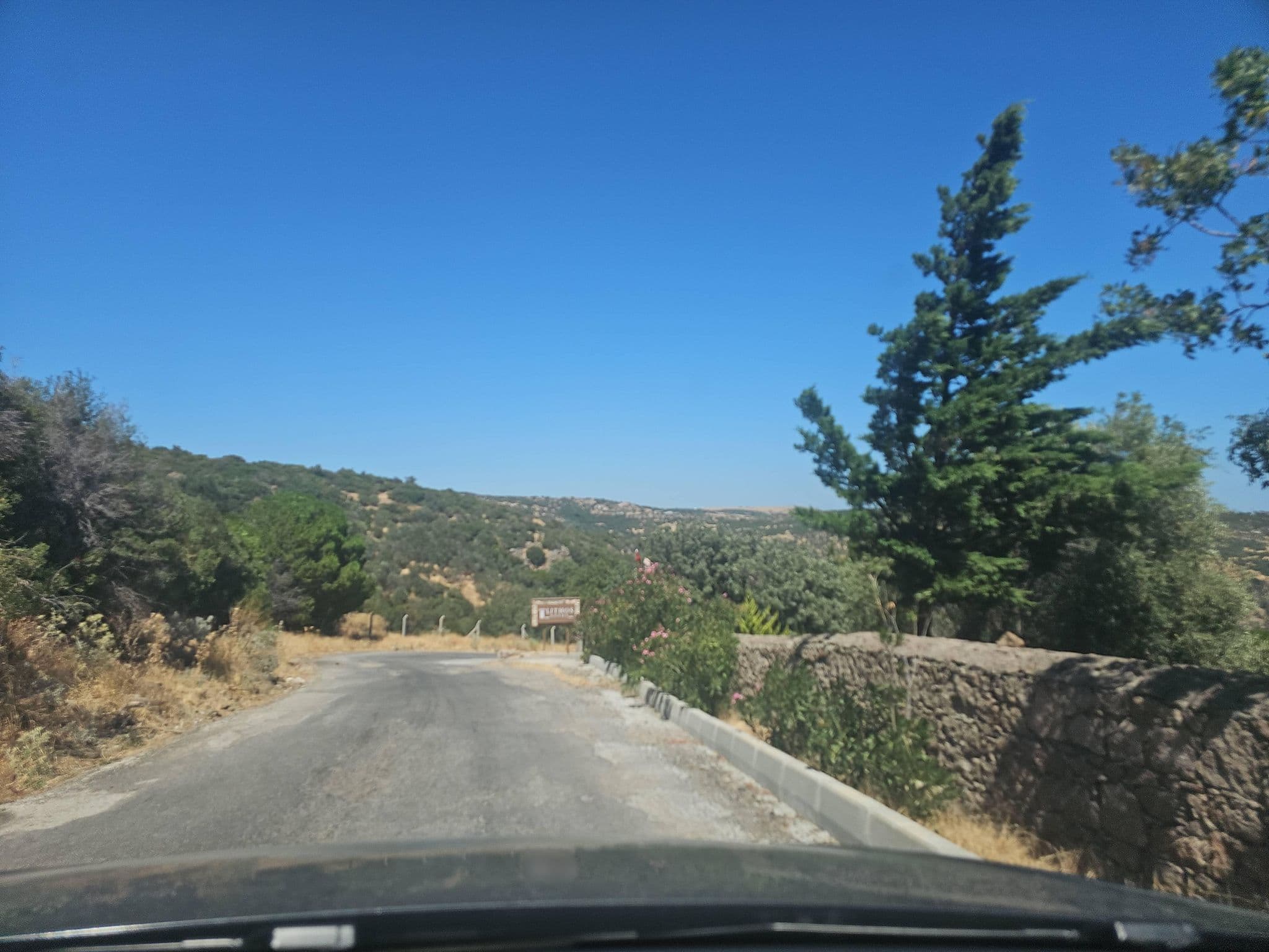 Street view near HOTEL HANMAHALL, Gülpınar — © observer17 (CC BY-SA · Mapillary)