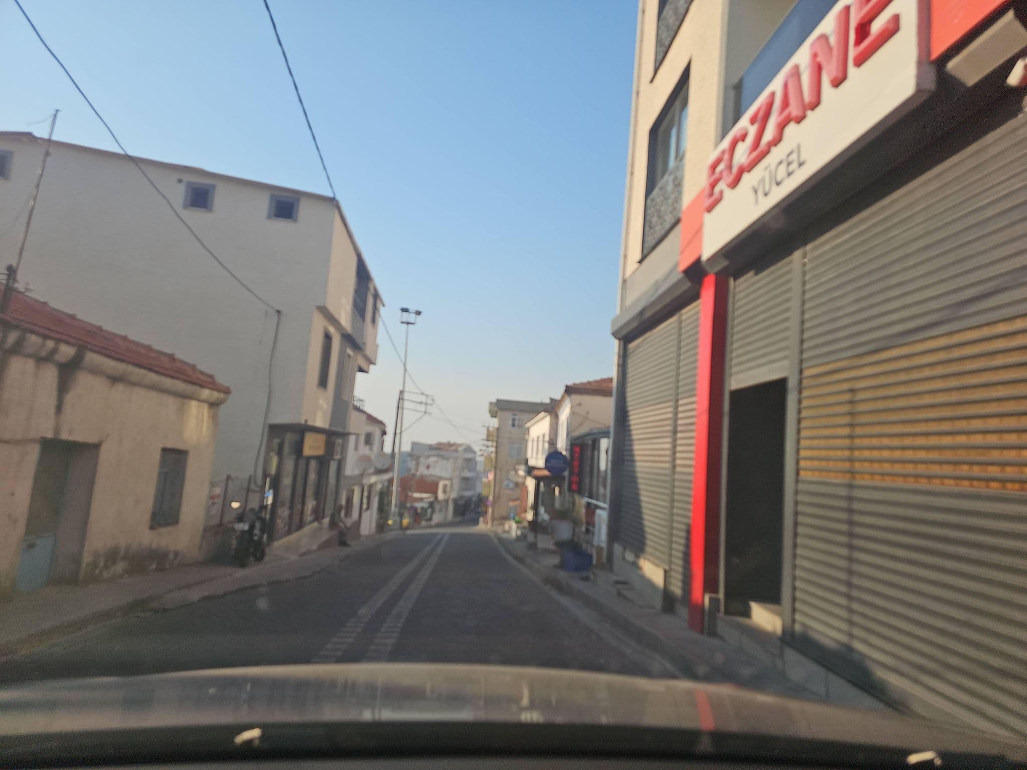 Street view near Hektor Restaurant & Pansiyon, Gülpınar — © observer17 (CC BY-SA · Mapillary)