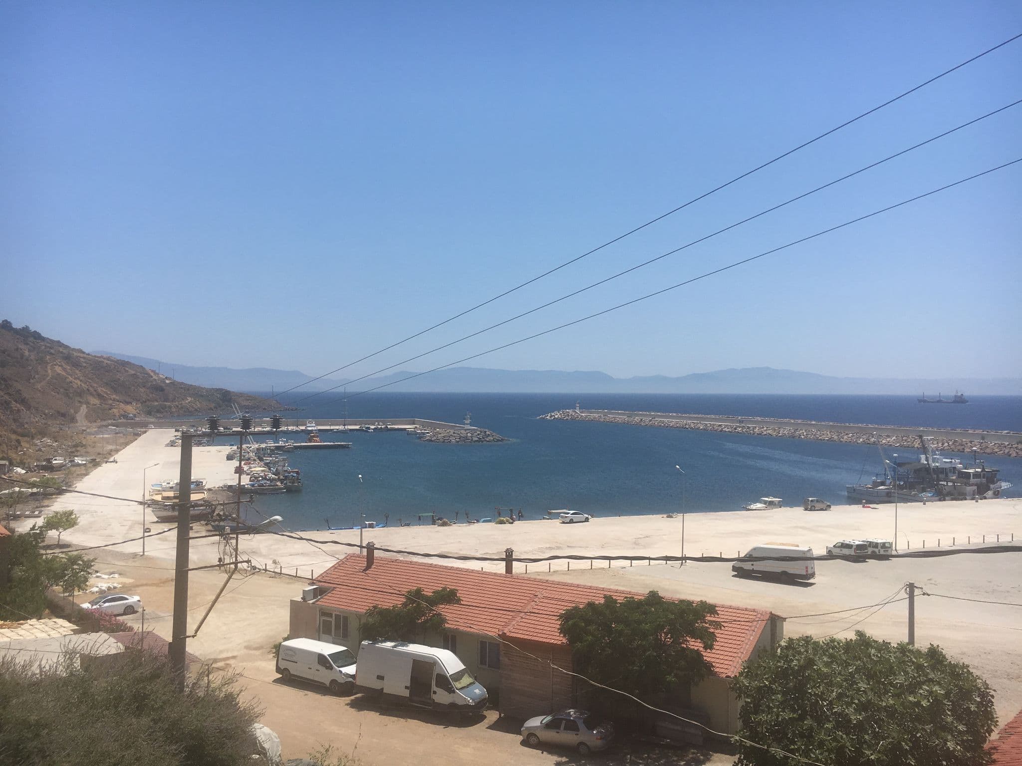 Street view near Egemar Pansiyon, Gülpınar — © semi (CC BY-SA · Mapillary)