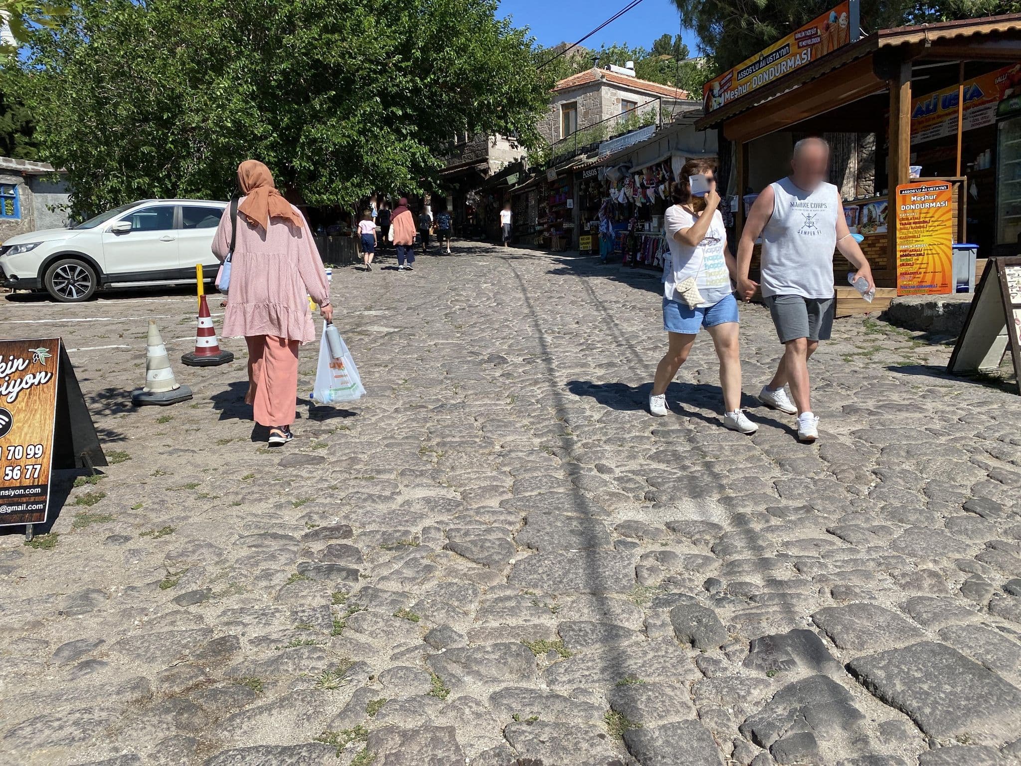 Street view near Tekin Pansiyon, Behram — © asturksever (CC BY-SA · Mapillary)