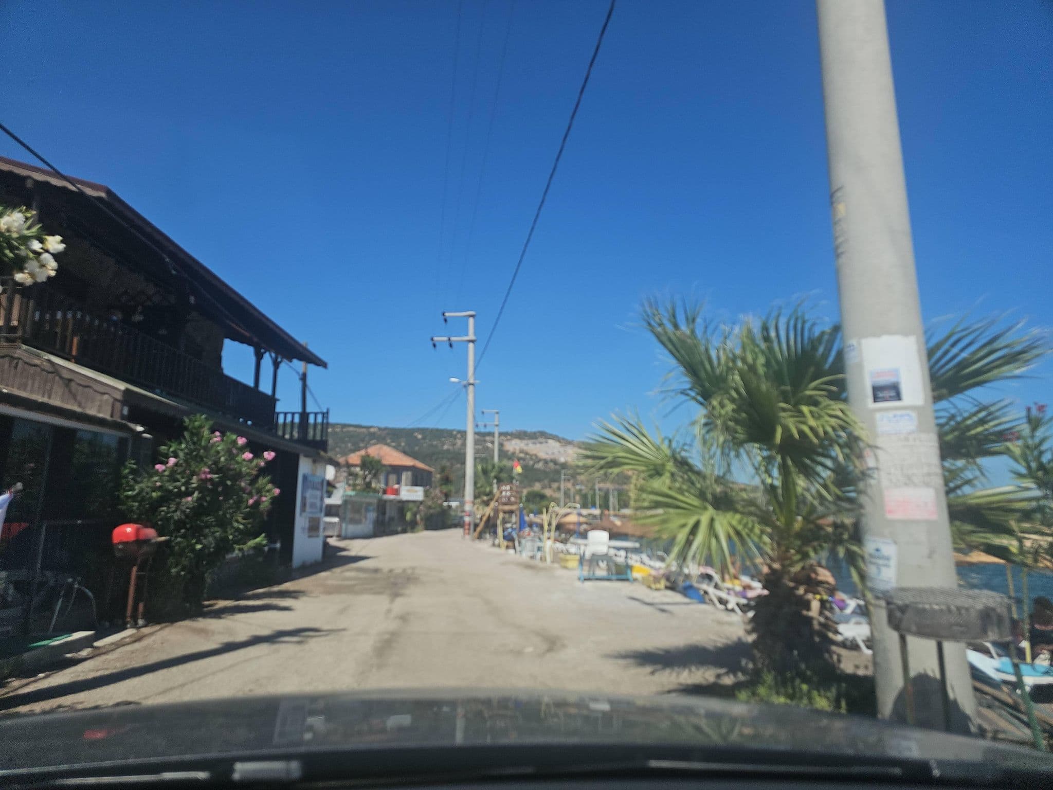 Street view near Faruk Apart, Gülpınar — © observer17 (CC BY-SA · Mapillary)