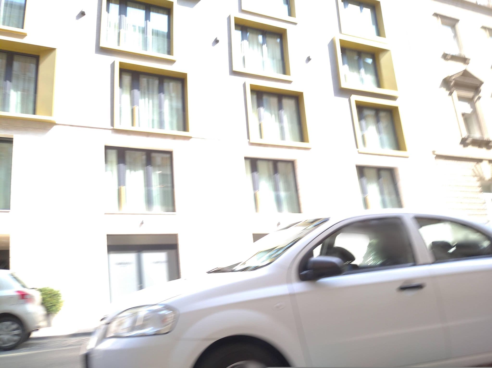 Street view near The Amberlyn Suite Hotel, Corvinnegyed — © grozsa11 (CC BY-SA · Mapillary)