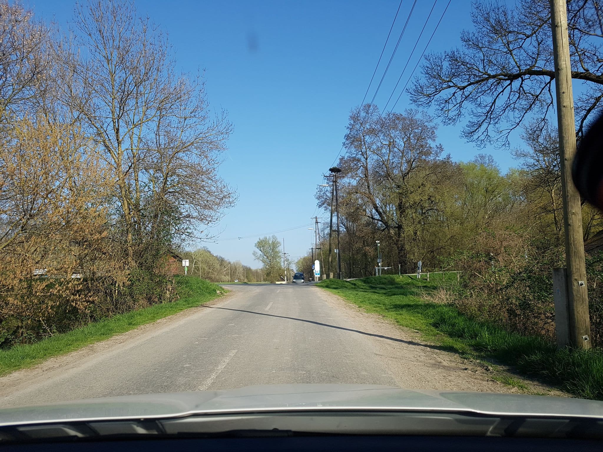 Street view near Feketególya fogadó, Bogyiszló — © grin (CC BY-SA · Mapillary)