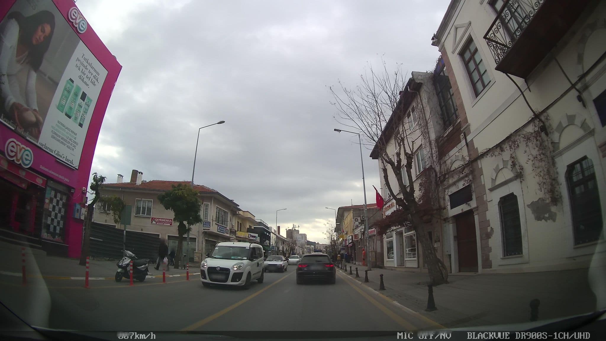 Street view near Tarya Tur, Ayvalık — © asturksever (CC BY-SA · Mapillary)