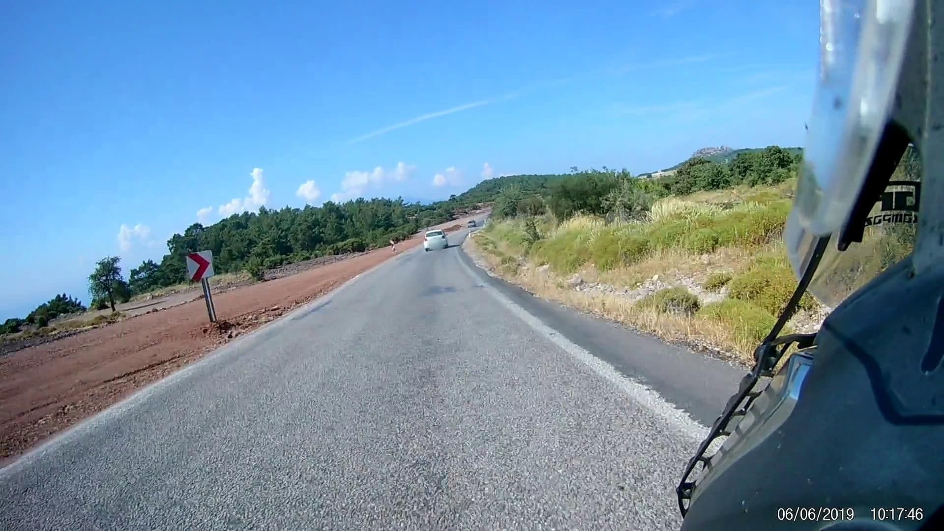 Street view near Geyikoğlu Gladius Otel, Ayvacık — © unen (CC BY-SA · Mapillary)