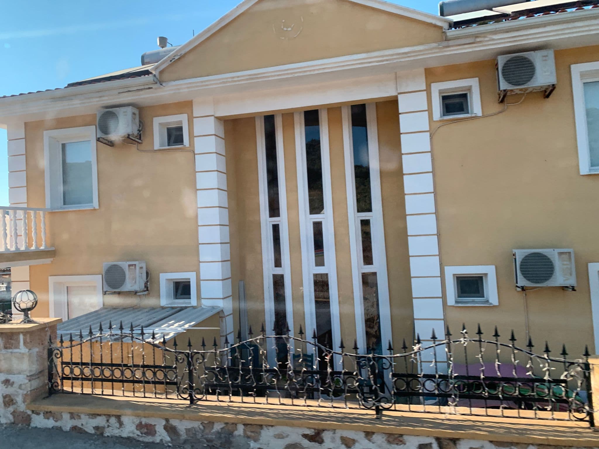 Street view near Cunda Mira Otel, Ayvalık — © ramses (CC BY-SA · Mapillary)