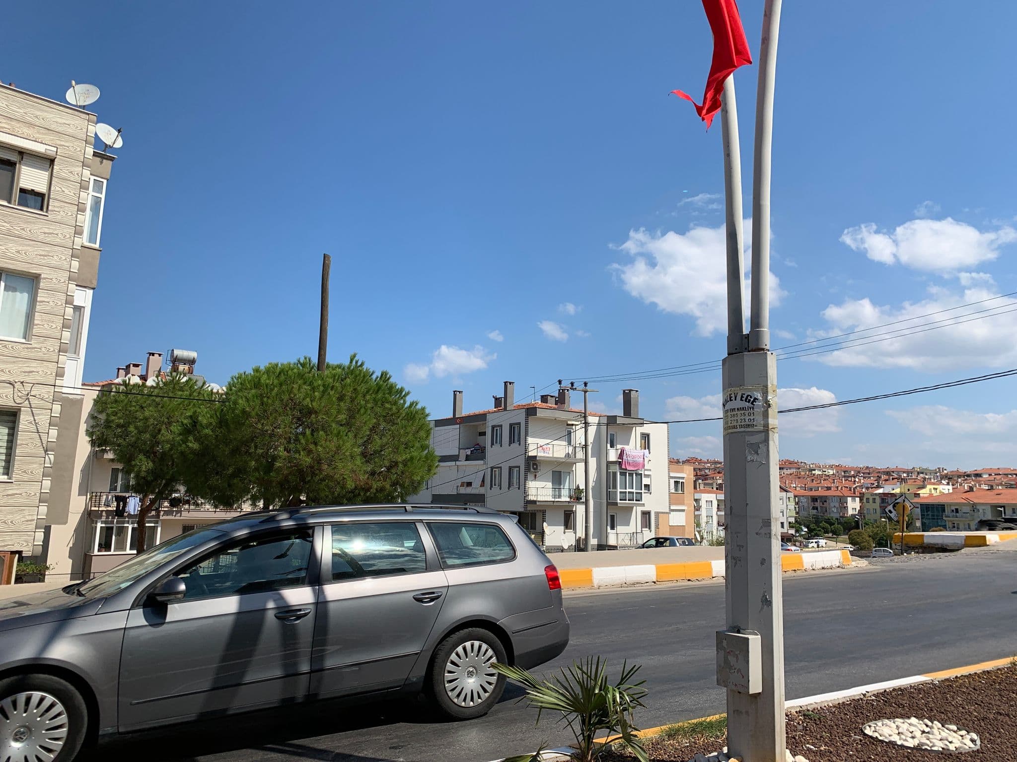 Street view near Sadri pansiyon, Ayvalık — © ramses (CC BY-SA · Mapillary)