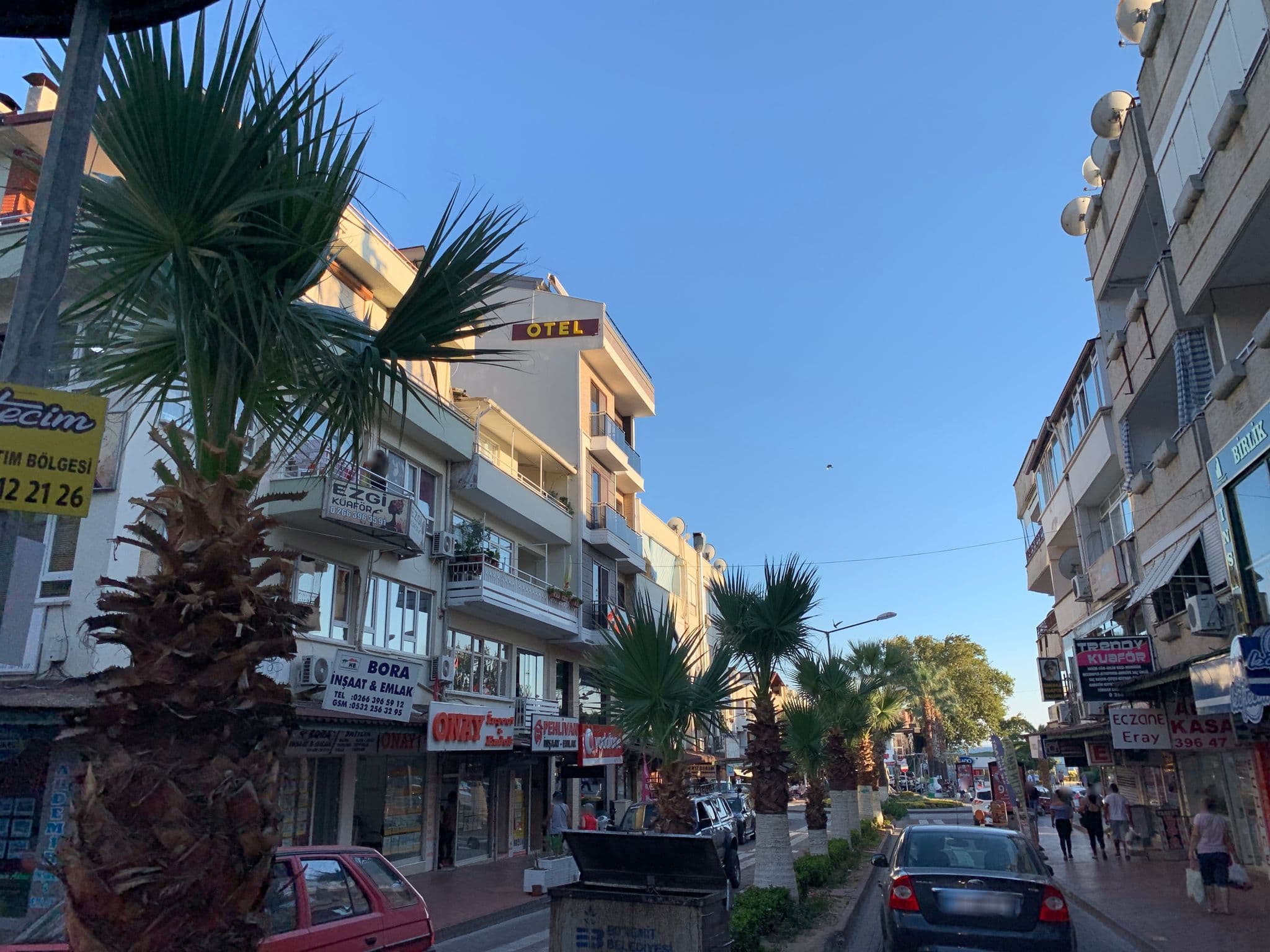 Street view near Otel İnciler, Altınoluk — © ramses (CC BY-SA · Mapillary)
