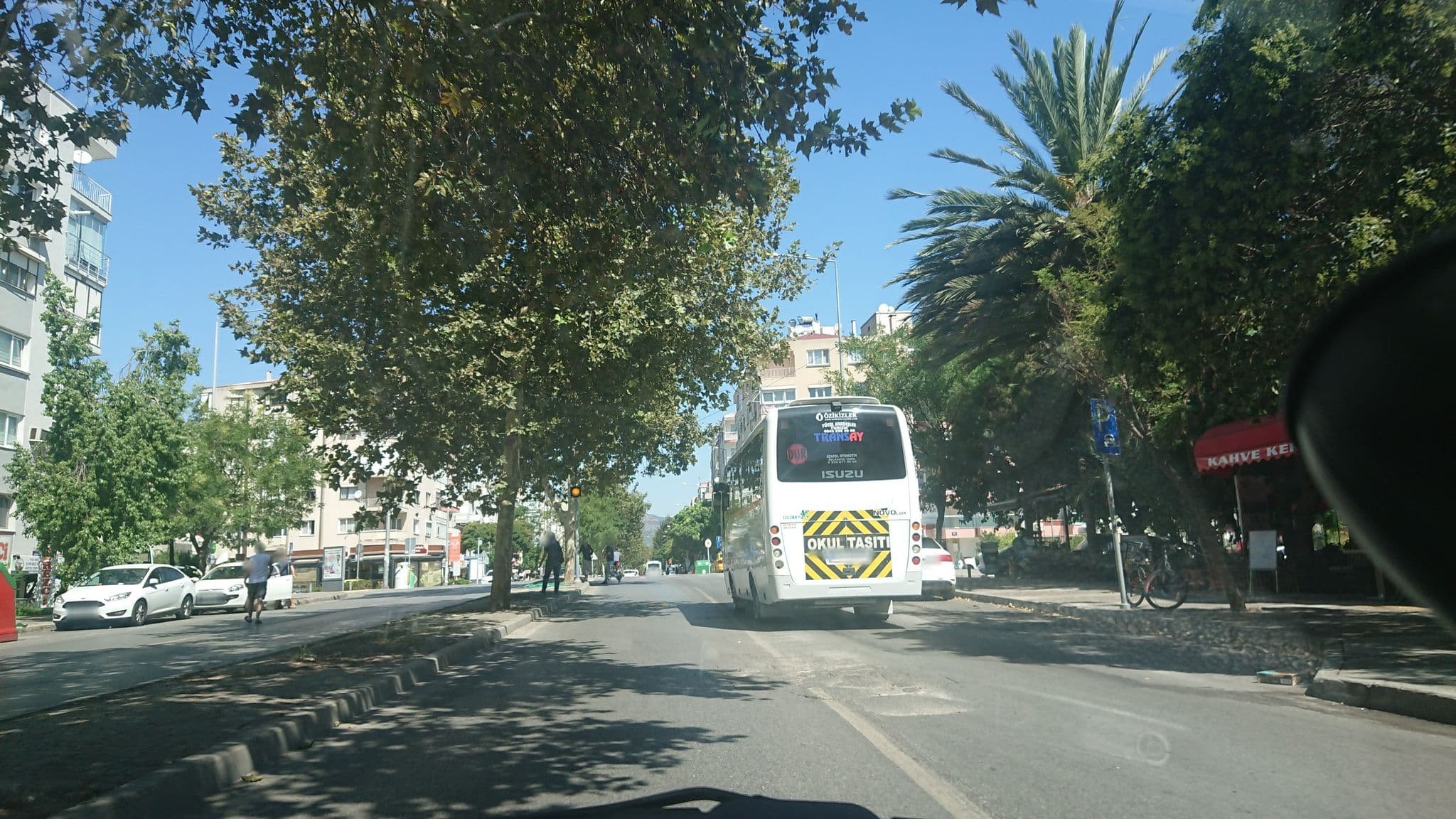 Street view near ***M're Palace***, Karşıyaka — © kubikanber (CC BY-SA · Mapillary)