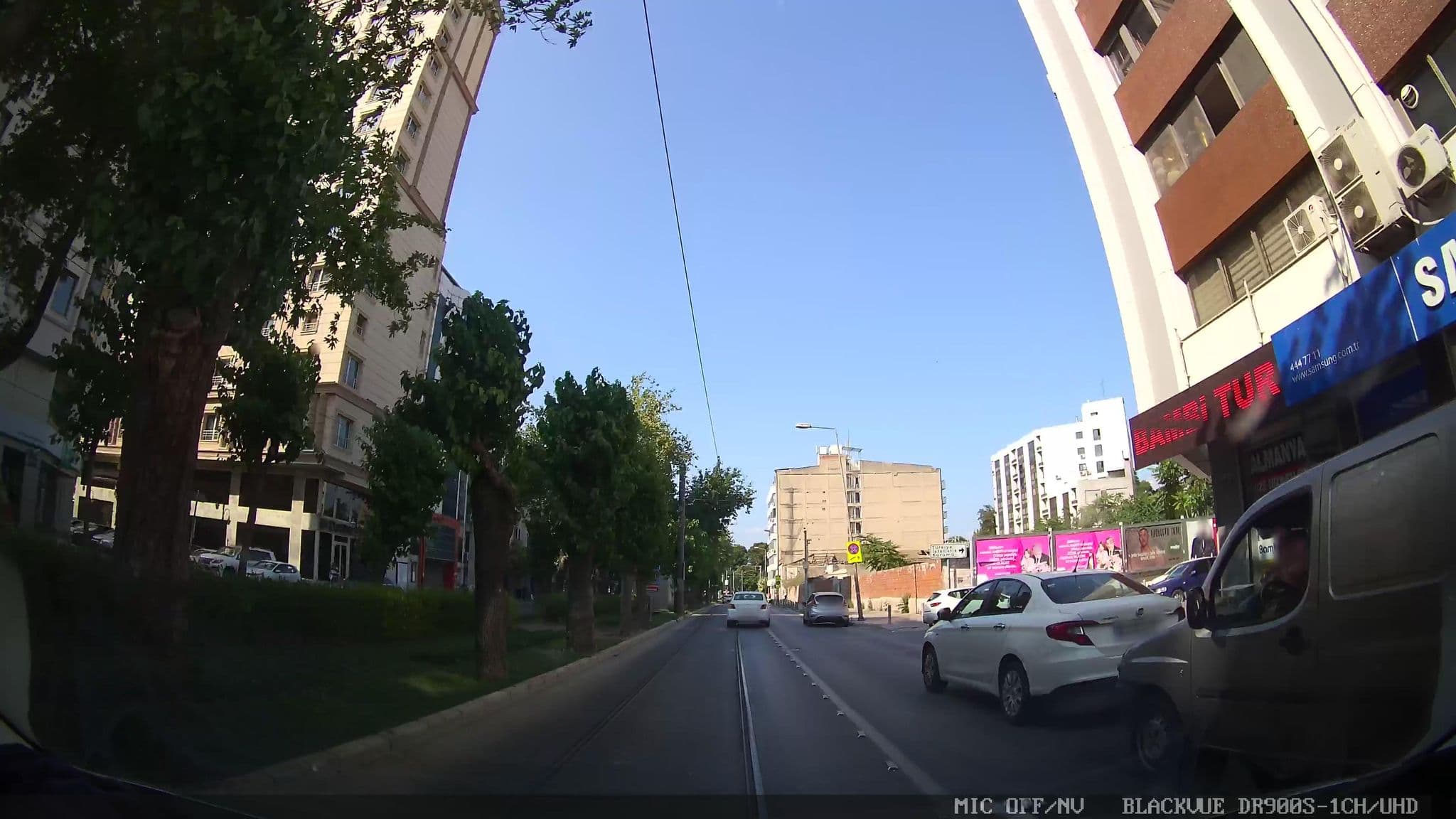 Street view near Havuz, İzmir — © asturksever (CC BY-SA · Mapillary)