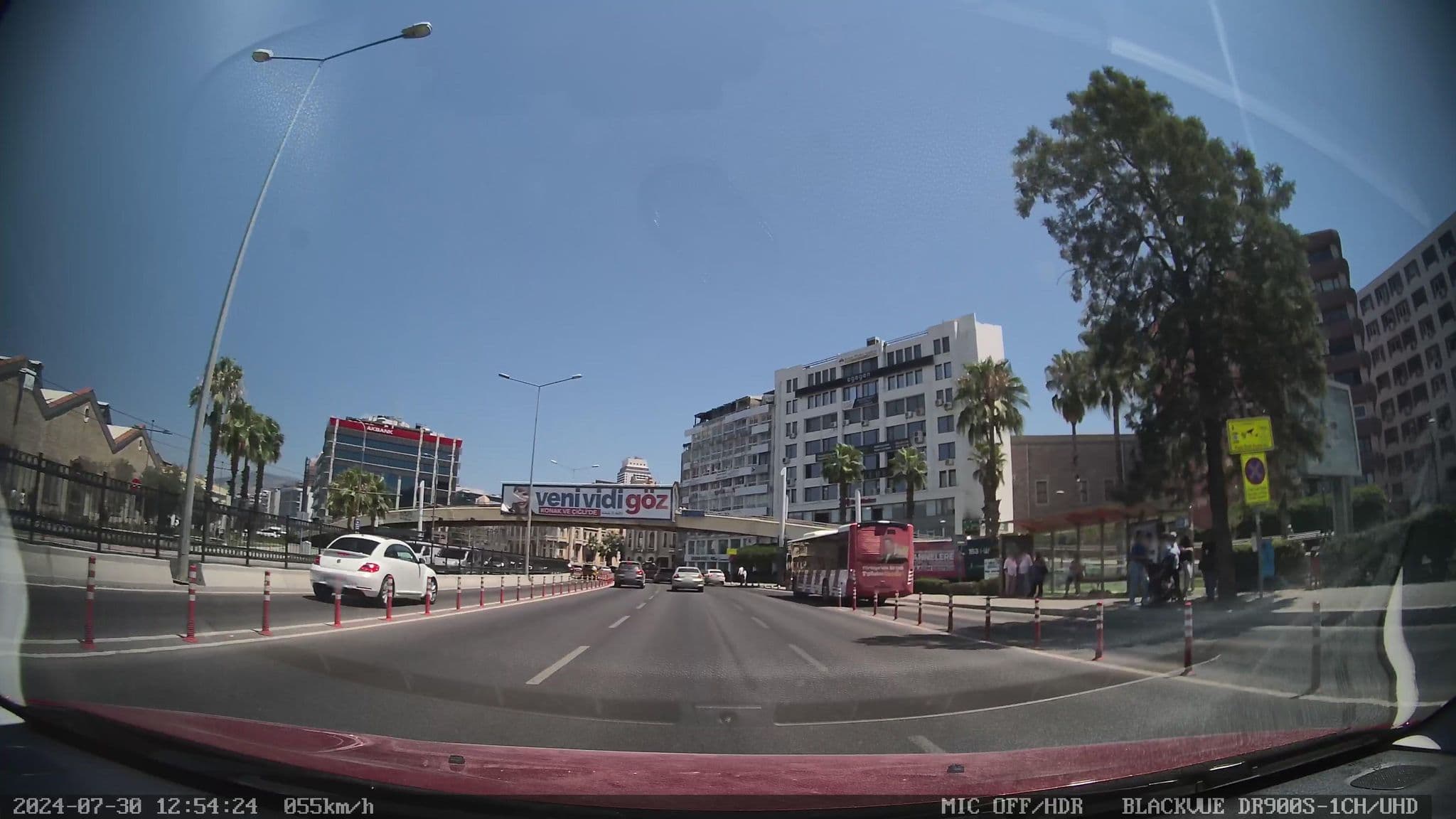 Street view near Encoy Butik Hotel, İzmir — © unen (CC BY-SA · Mapillary)