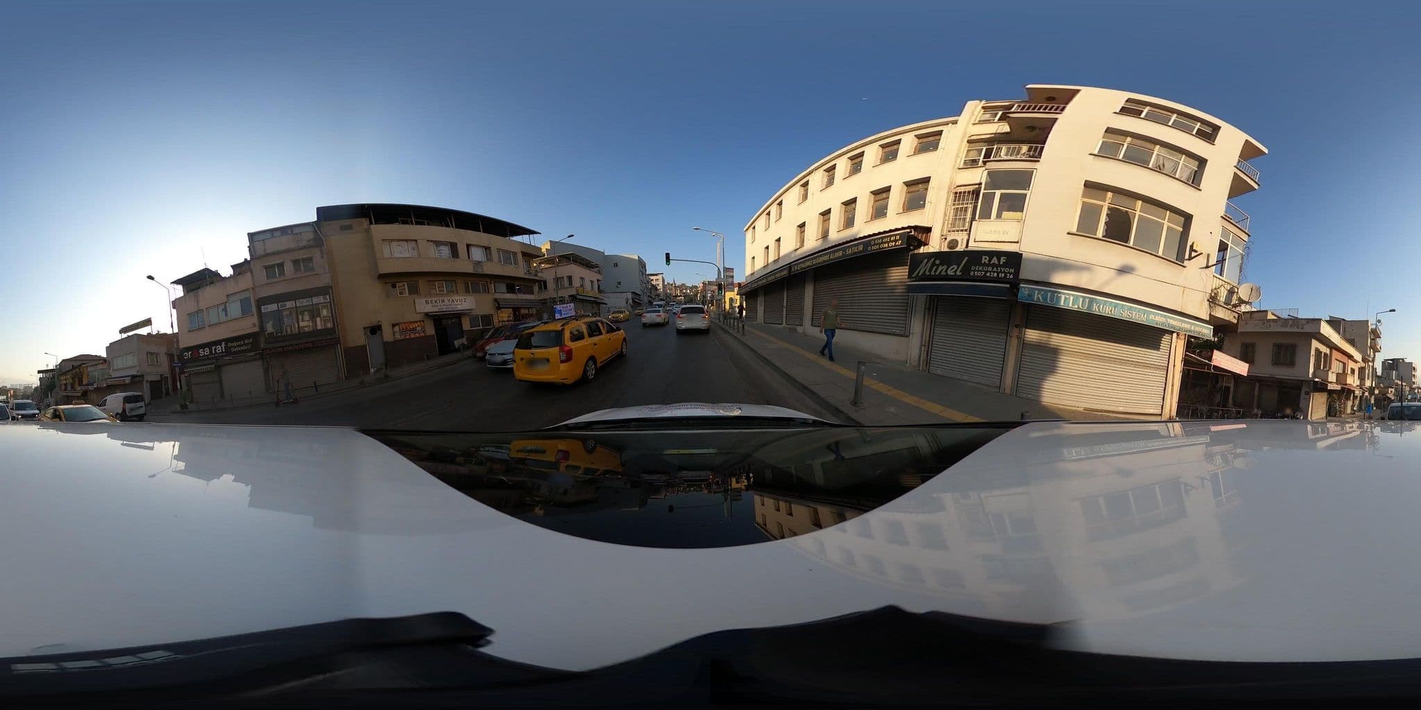 Street view near Konak Eurobest Otel, İzmir — © argeyenilik (CC BY-SA · Mapillary)