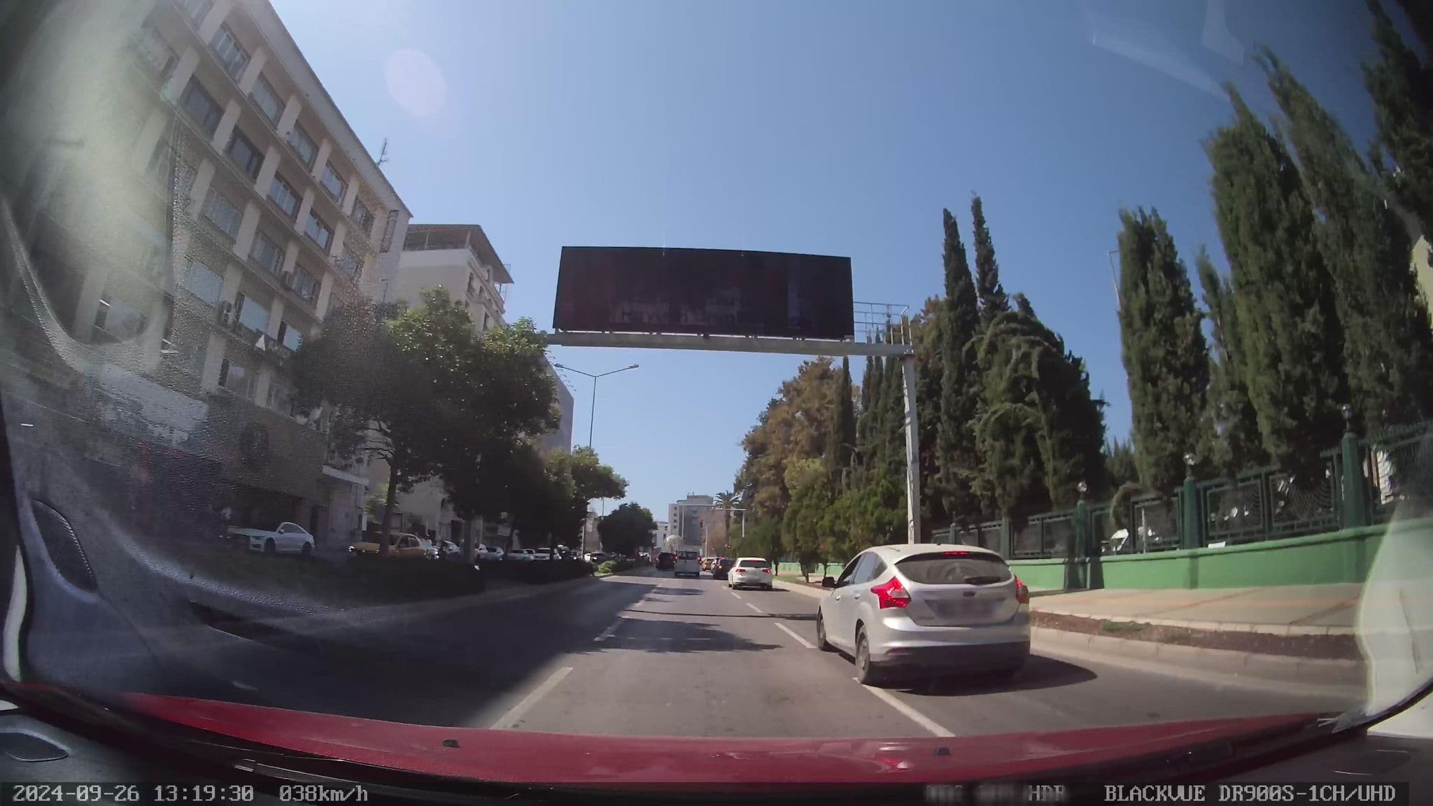 Street view near Greymark Hotel, İzmir — © unen (CC BY-SA · Mapillary)