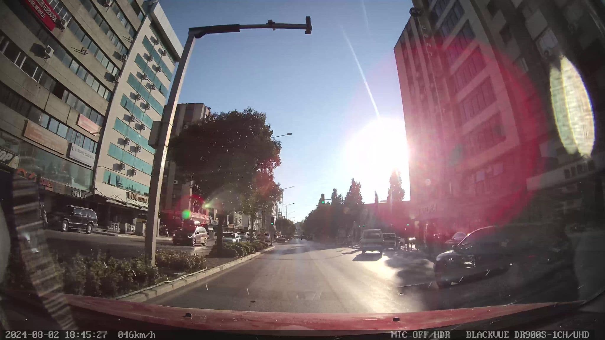 Street view near Megapole Hotel, İzmir — © unen (CC BY-SA · Mapillary)