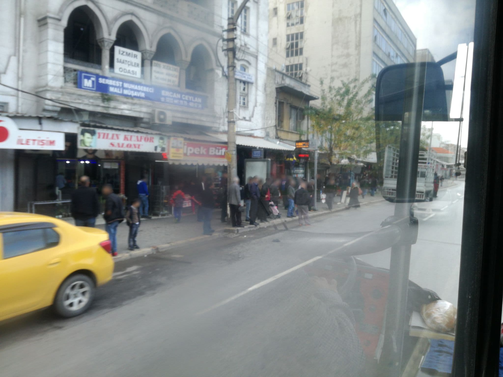 Street view near Metro Otel, İzmir — © thrsh (CC BY-SA · Mapillary)