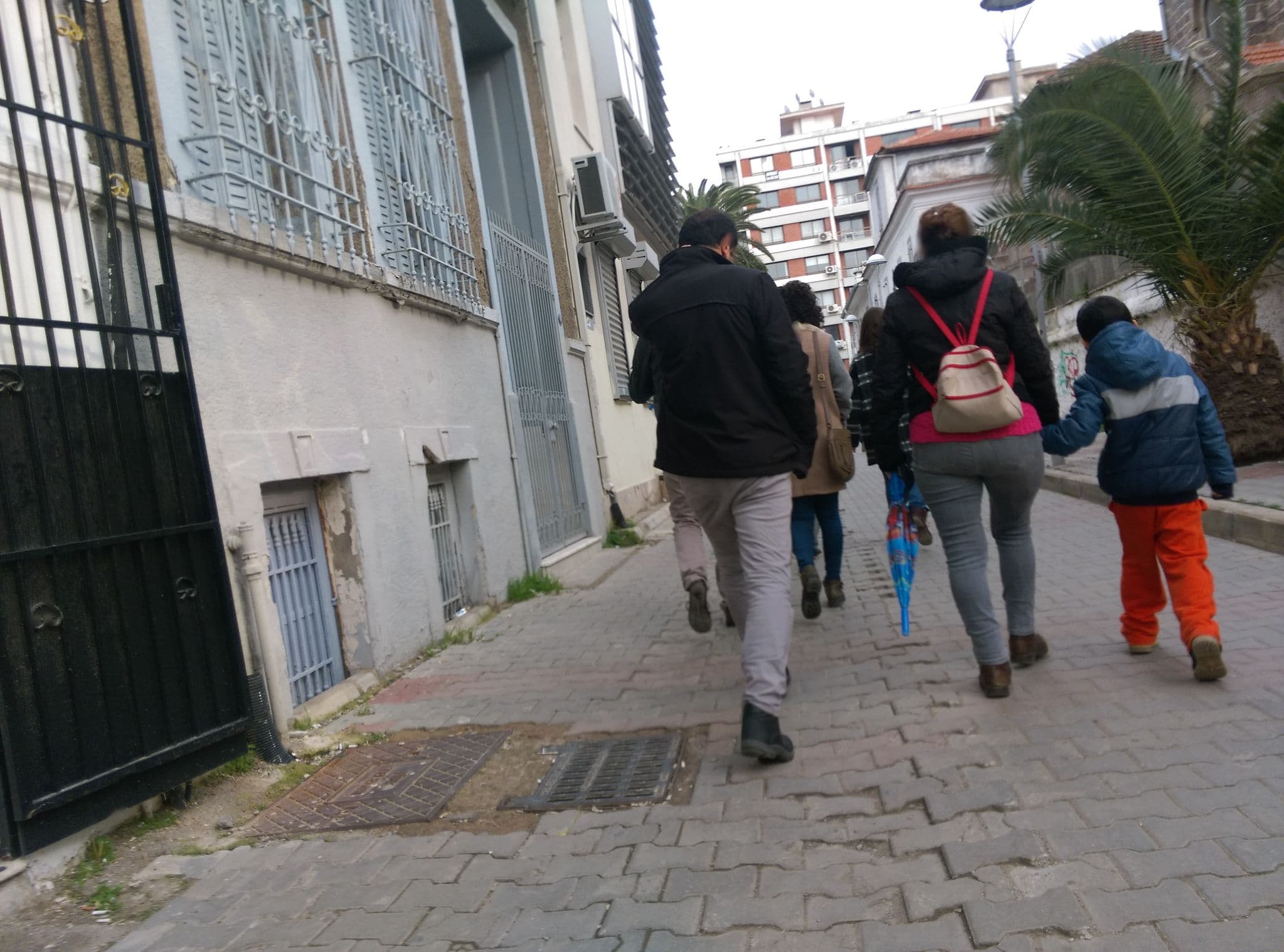 Street view near Tusan Beach Resort, İzmir — © bebs (CC BY-SA · Mapillary)