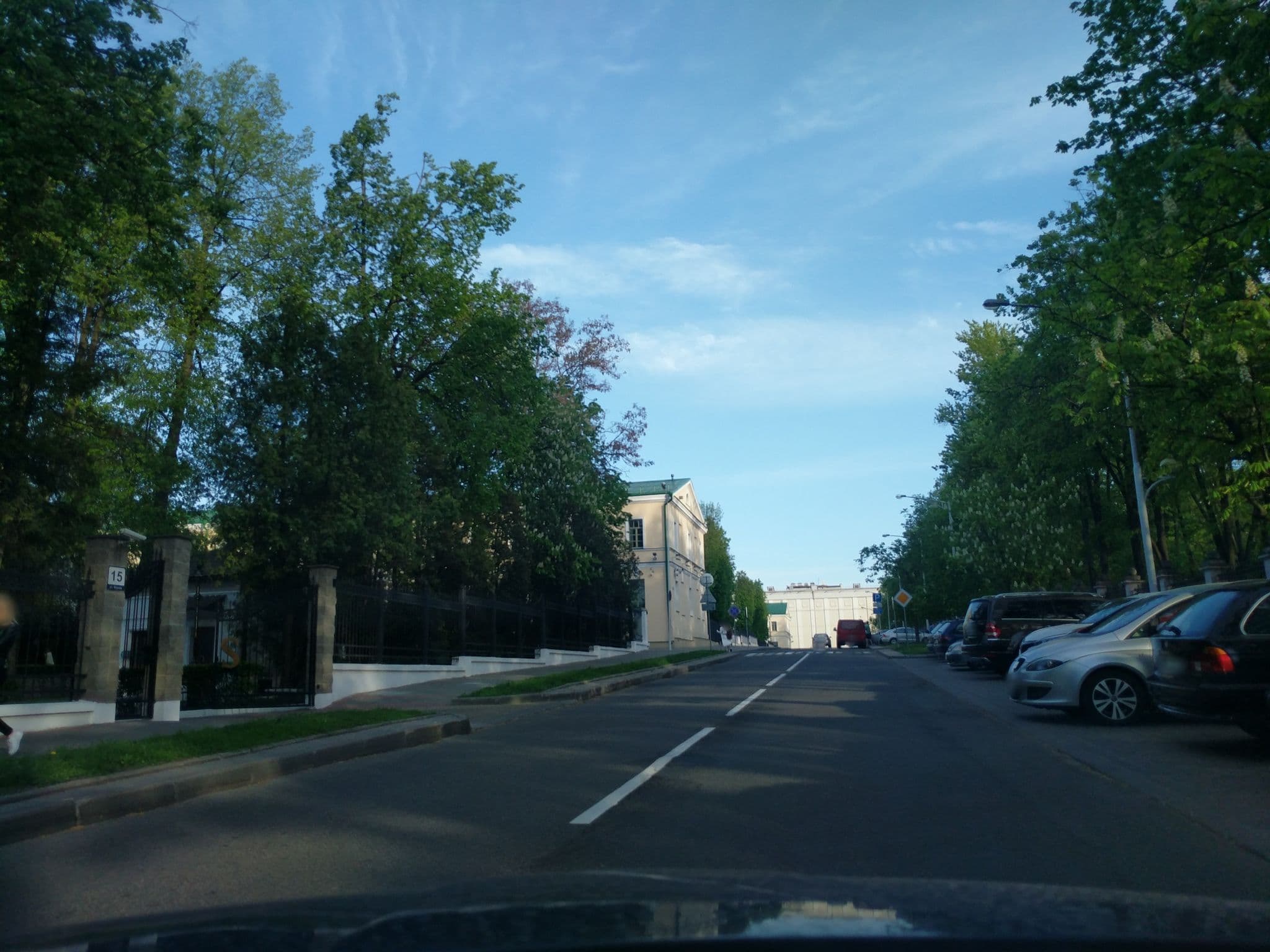 Street view near Dipservice Hall Frunze 15, Minsk — © palsciuk (CC BY-SA · Mapillary)