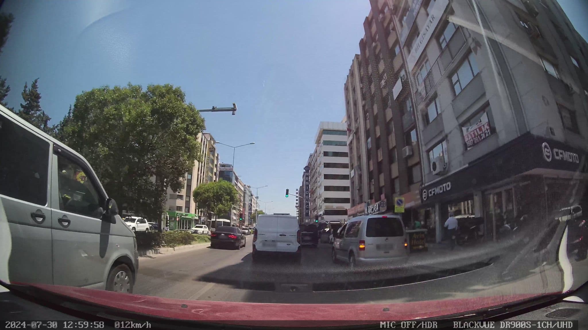 Street view near Blue Boutique Hotel, İzmir — © unen (CC BY-SA · Mapillary)