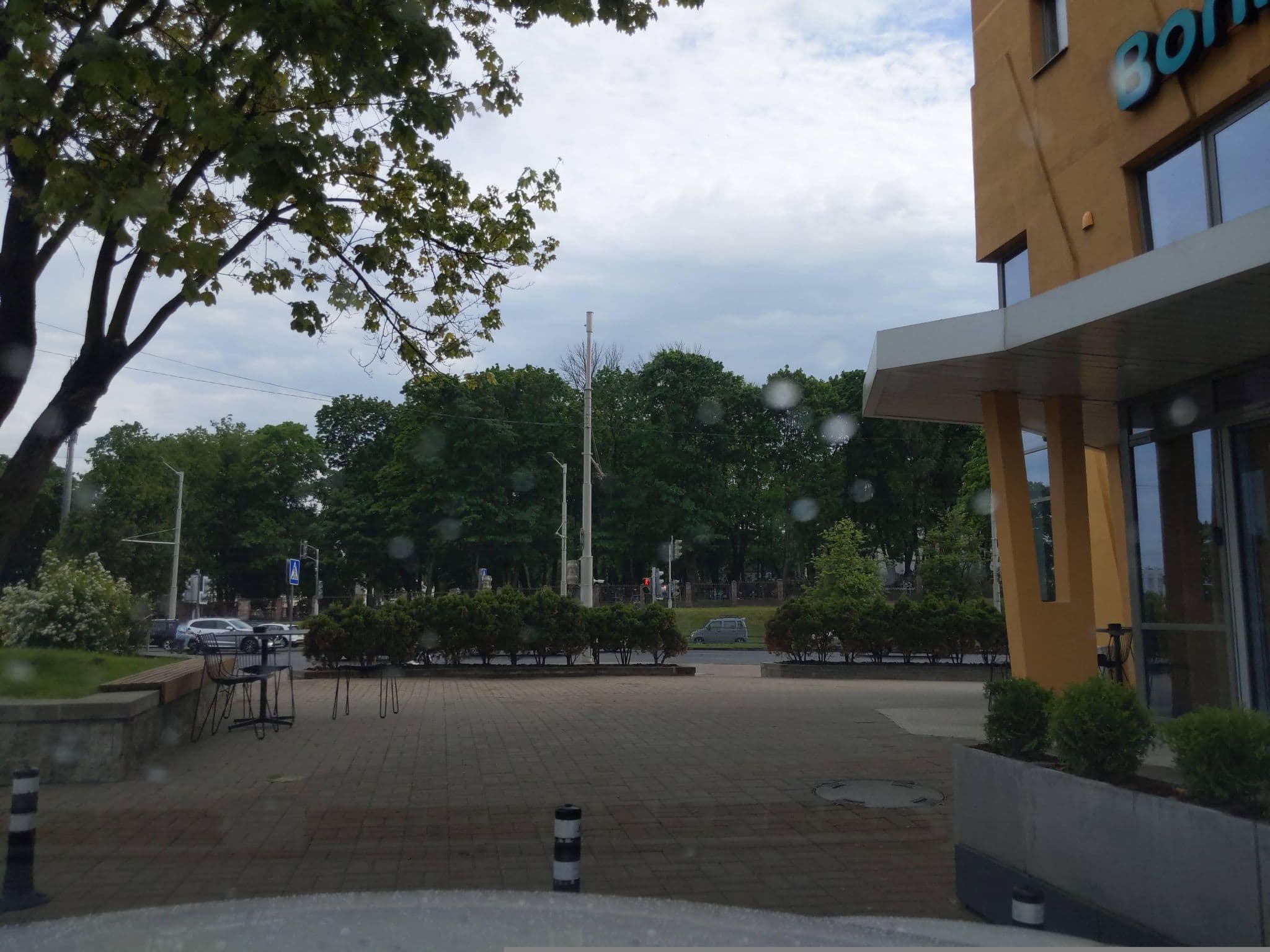 Street view near BonHotel, Minsk — © kirikset (CC BY-SA · Mapillary)