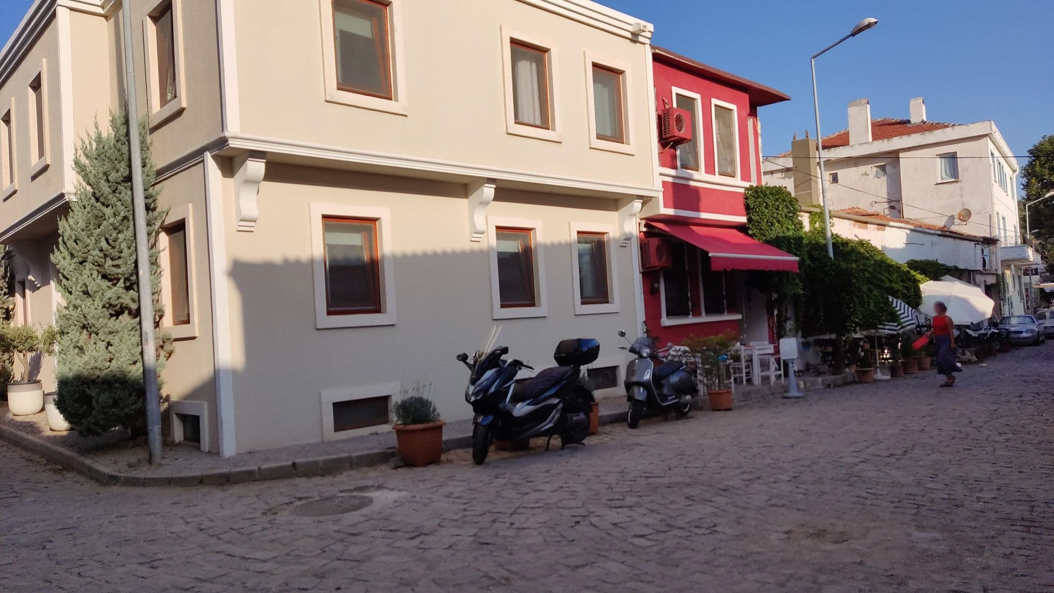 Street view near Lime Butik Otel, Bozcaada — © orkut (CC BY-SA · Mapillary)