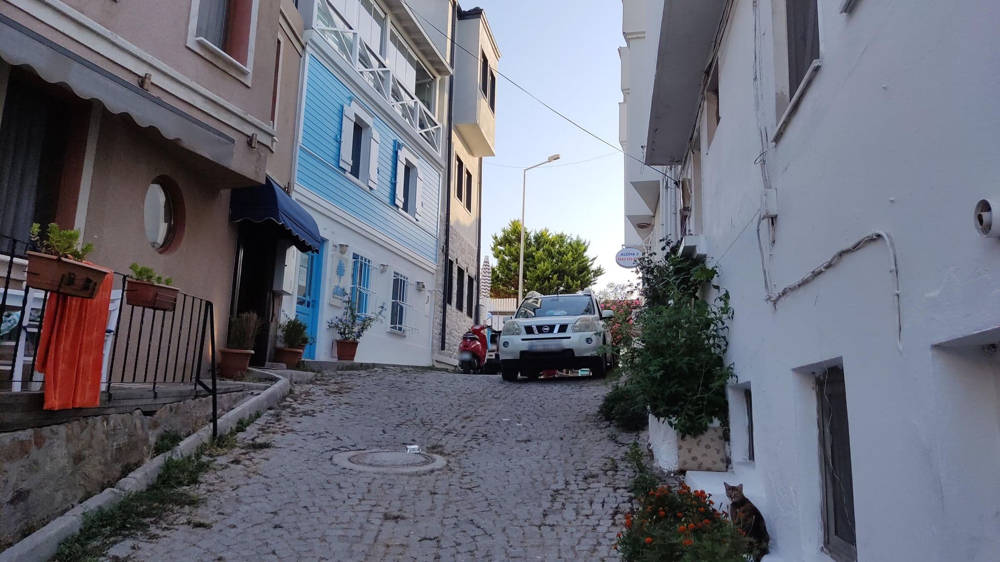Street view near Yılmaz Pansiyon, Bozcaada — © orkut (CC BY-SA · Mapillary)