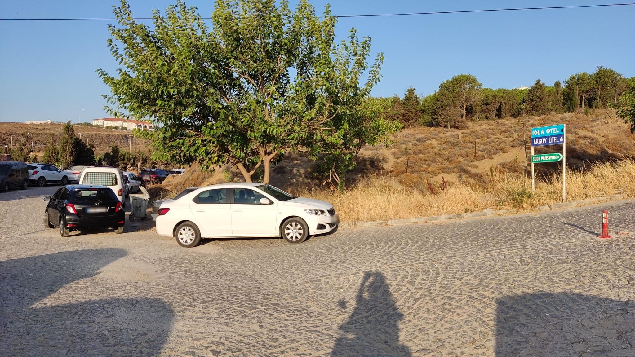 Street view near Zeytin Konuk Evi, Bozcaada — © orkut (CC BY-SA · Mapillary)