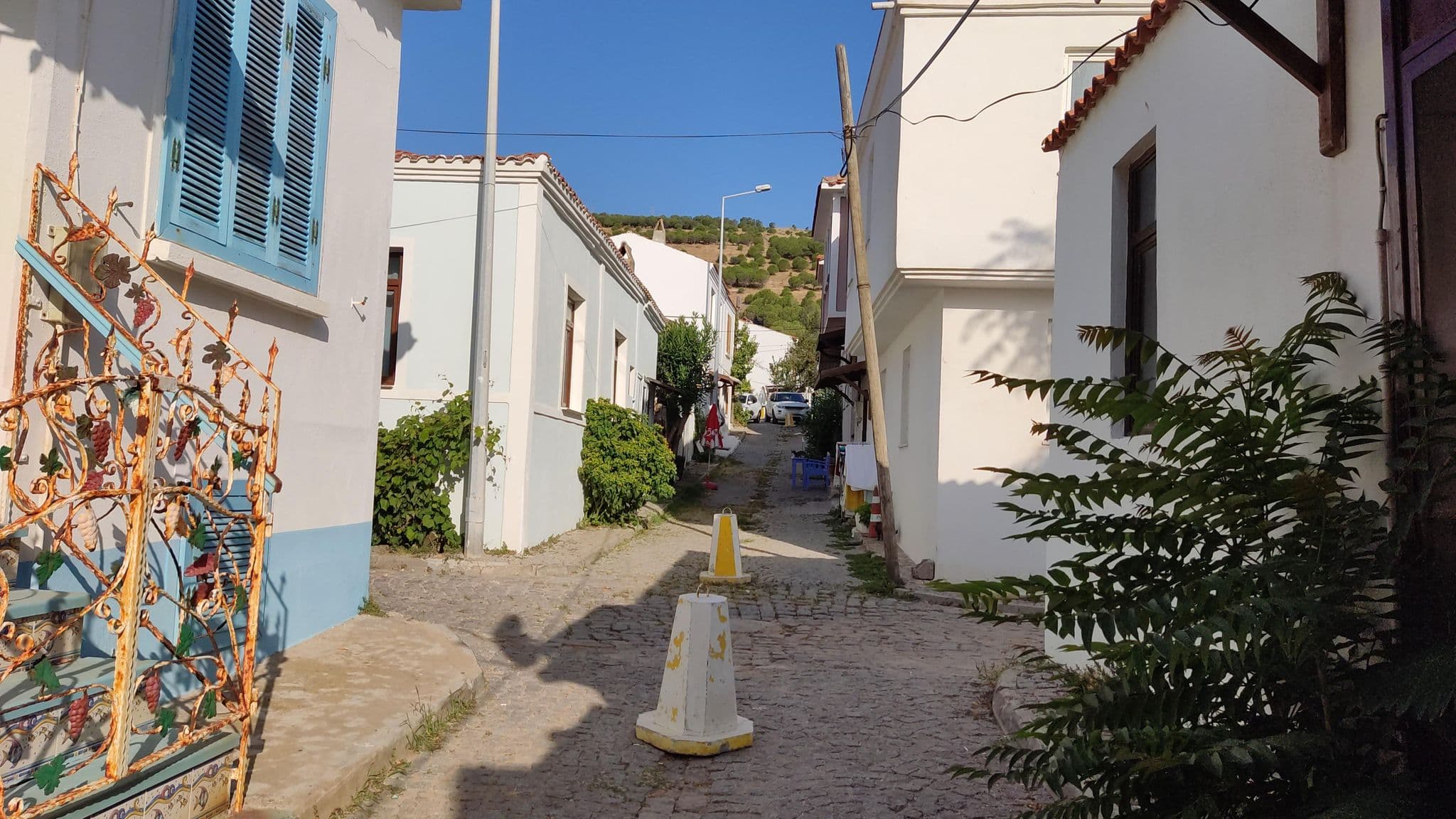 Street view near Necdet Kaptan Konukevi, Bozcaada — © orkut (CC BY-SA · Mapillary)