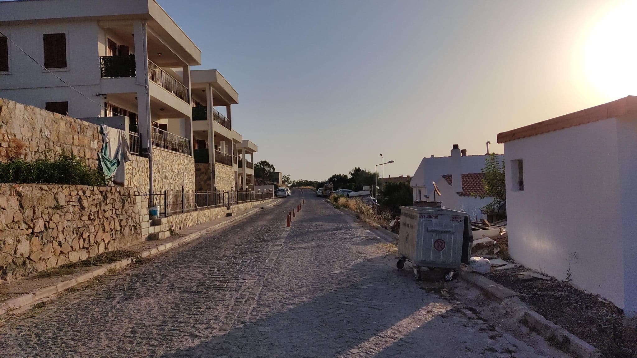Street view near Gezievi Konukevi, Bozcaada — © orkut (CC BY-SA · Mapillary)