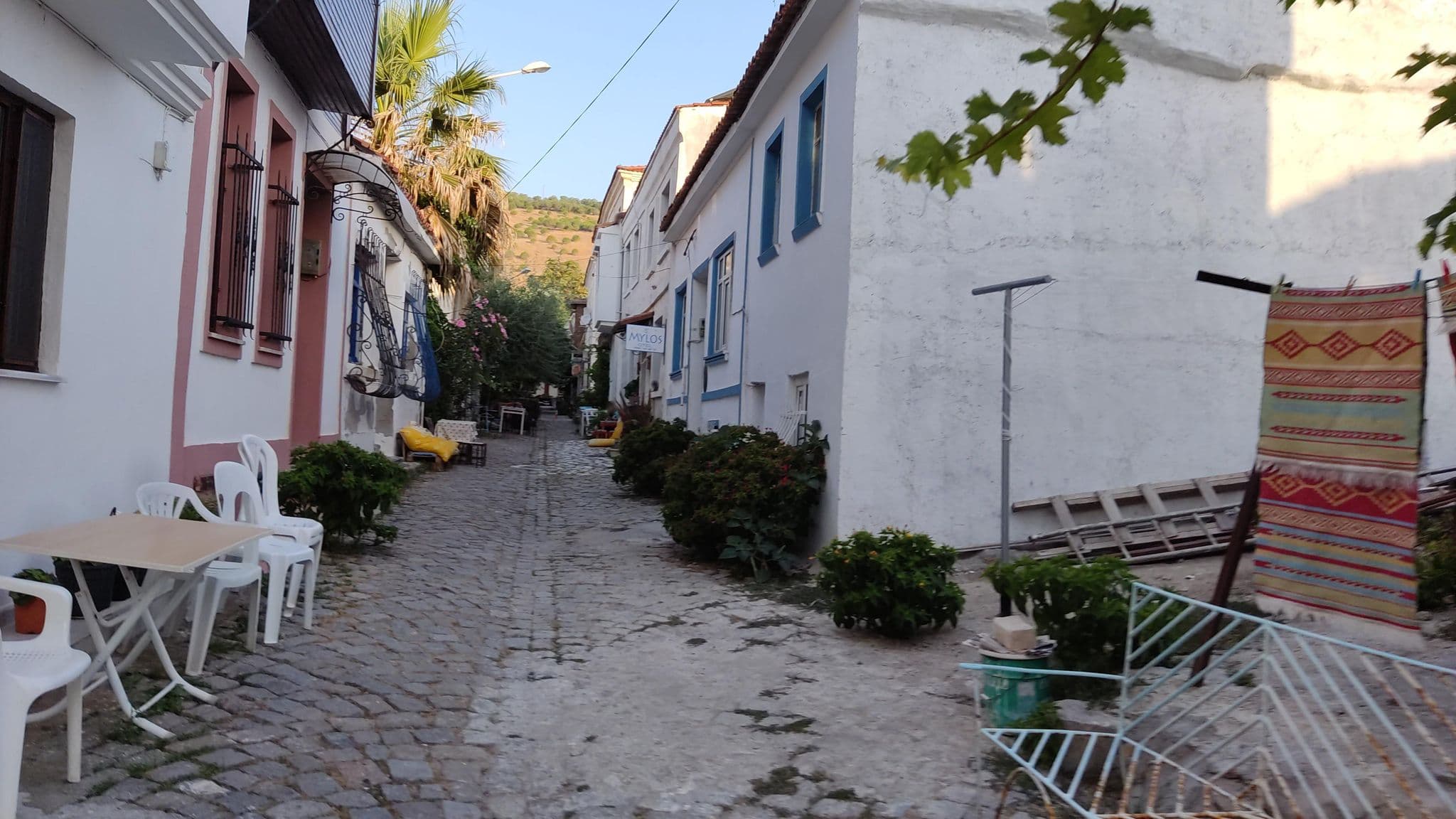 Street view near Bozcaada Tenedos Bağ Evi, Bozcaada — © orkut (CC BY-SA · Mapillary)