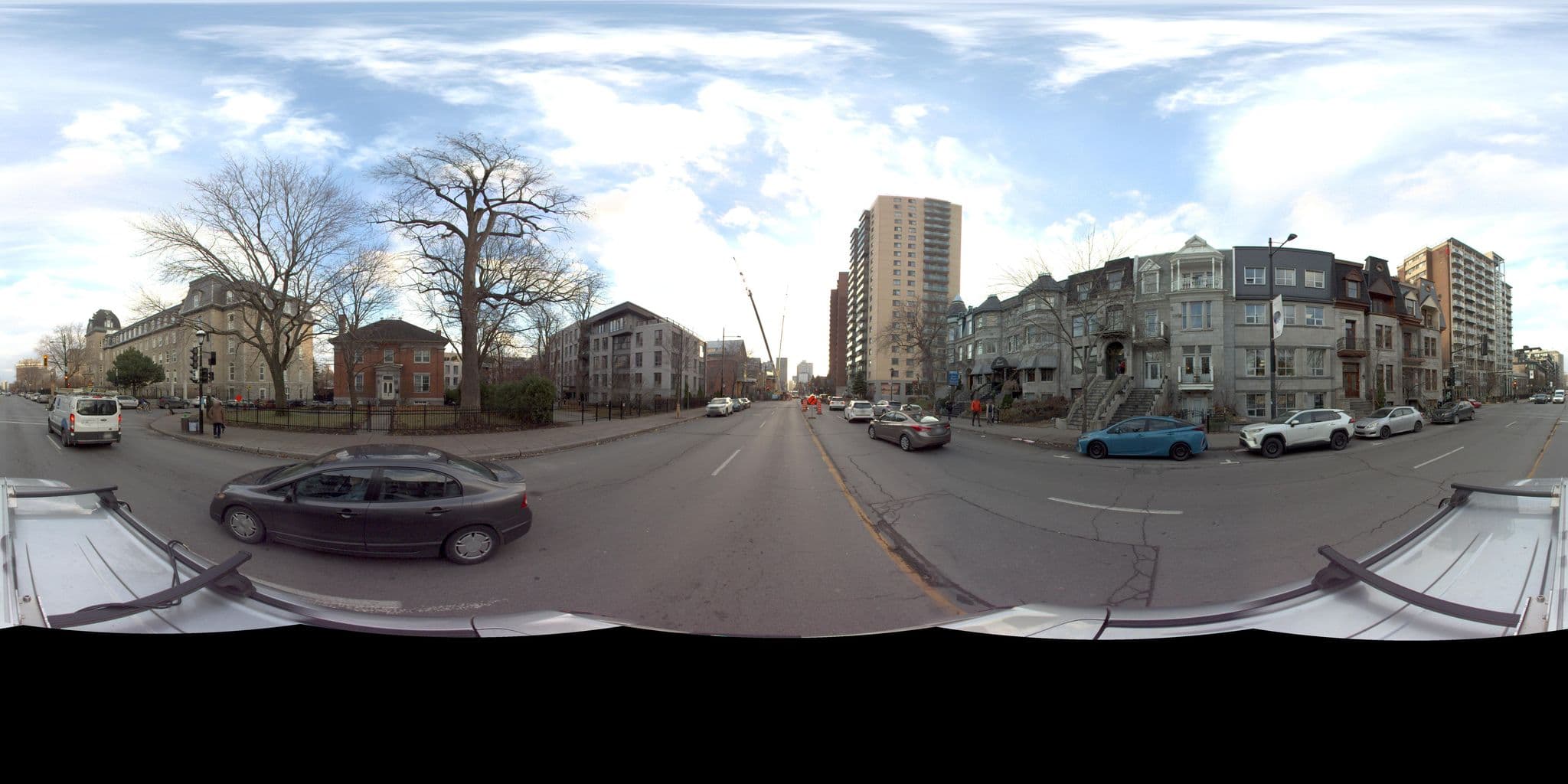 Street view near Auberge du Plateau, Milton-Parc — © VdM (CC BY-SA · Mapillary)