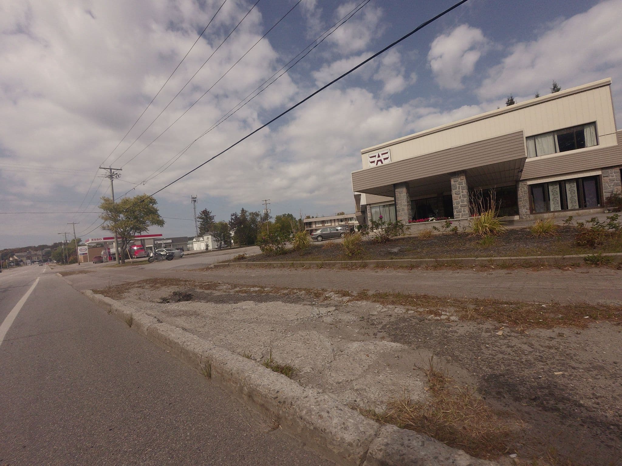 Street view near Auberge l'Étape inc., Mont-Laurier — © hshearer (CC BY-SA · Mapillary)