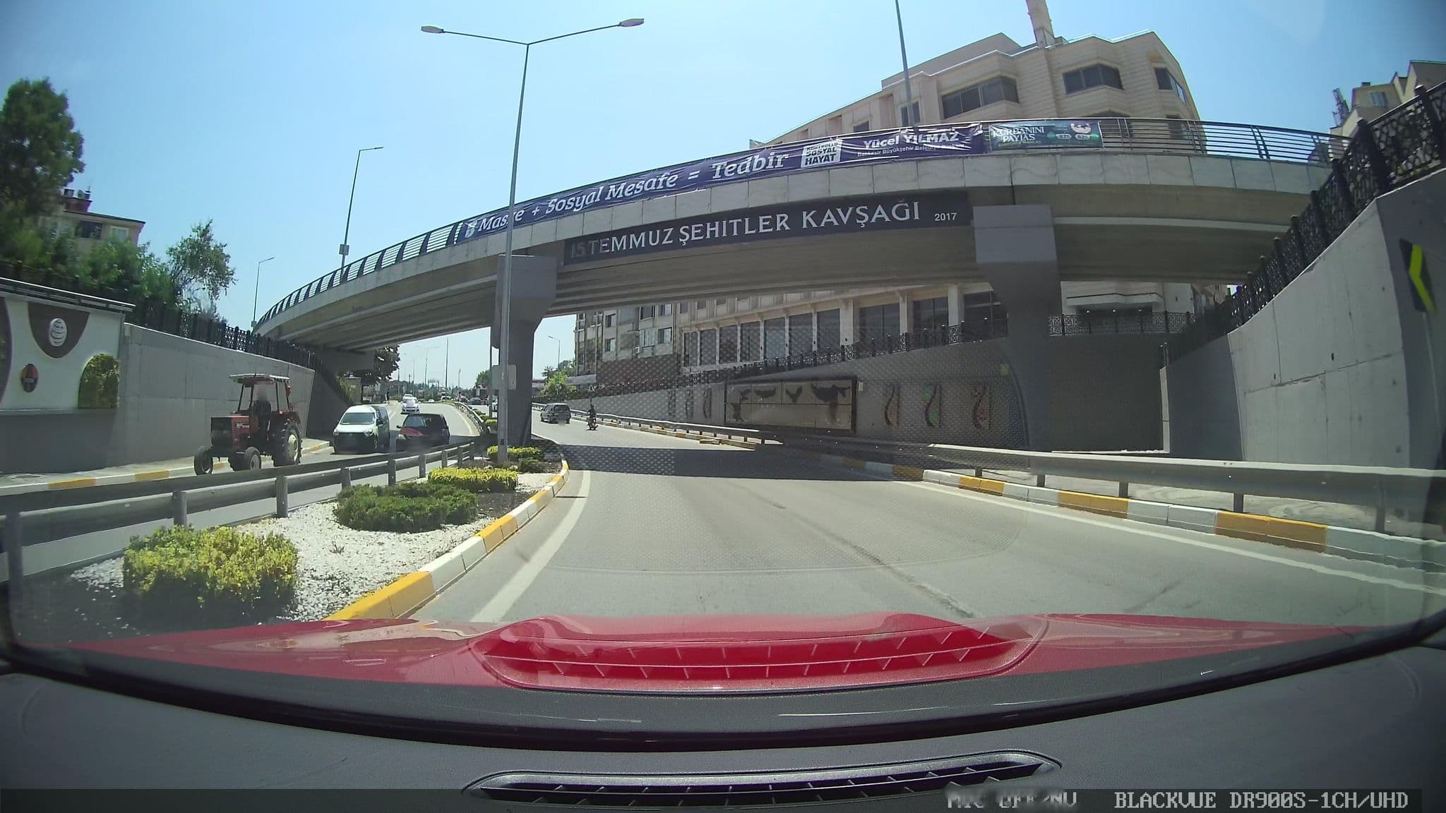 Street view near Otel Basri Reception, Balıkesir — © ademturkmen (CC BY-SA · Mapillary)