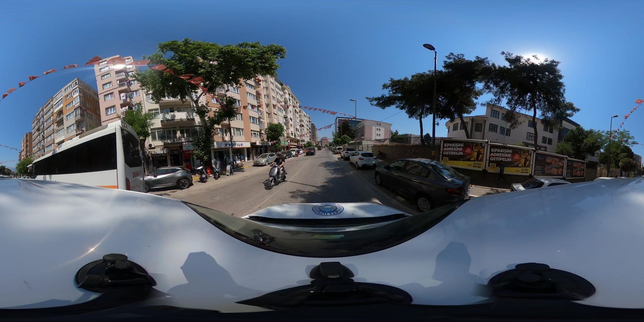 Street view near Eken Prestige Hotel, Bandırma — © orkut (CC BY-SA · Mapillary)