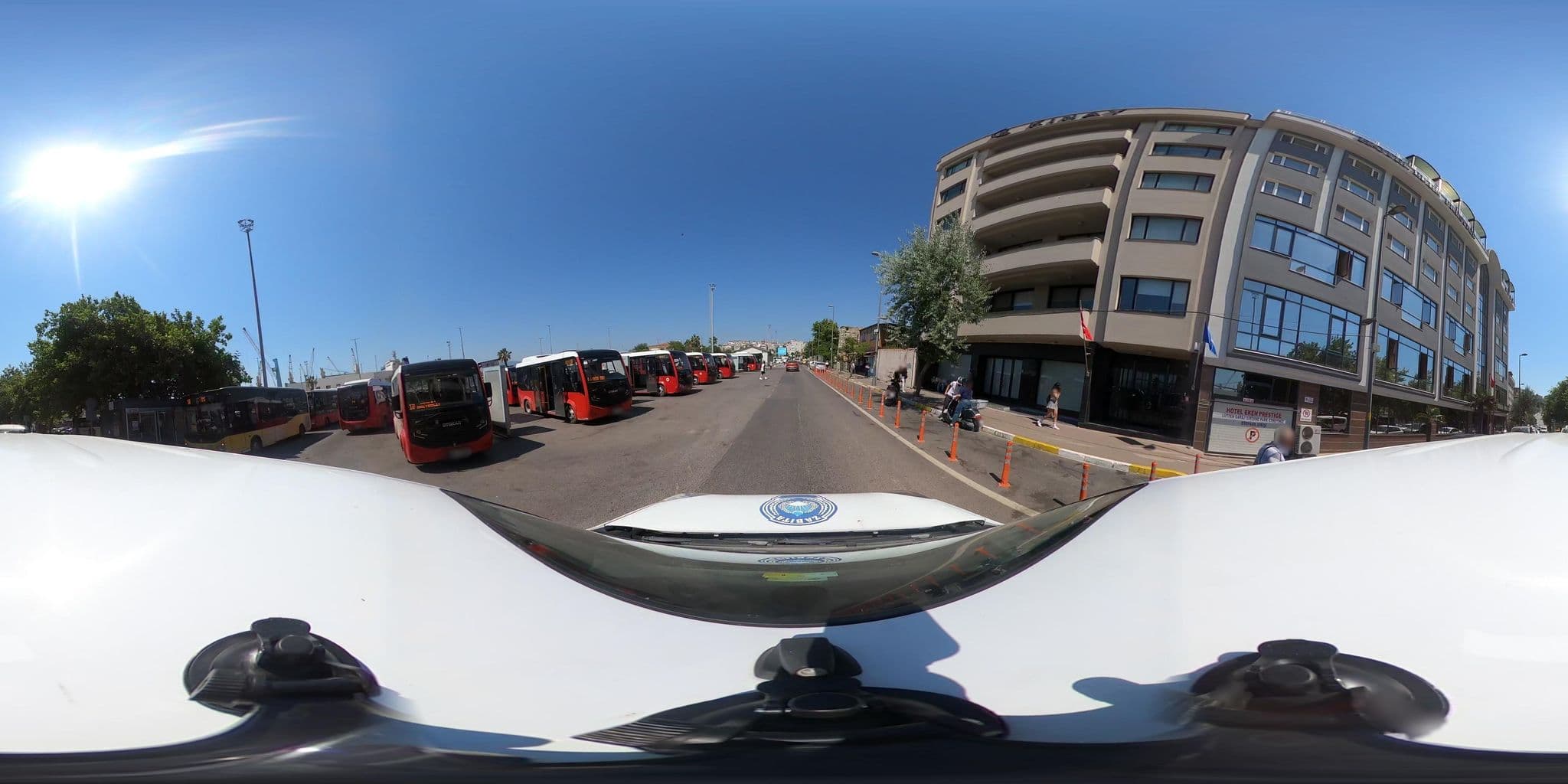 Street view near Hotel Eken Demgah Cafe&Bar, Bandırma — © orkut (CC BY-SA · Mapillary)