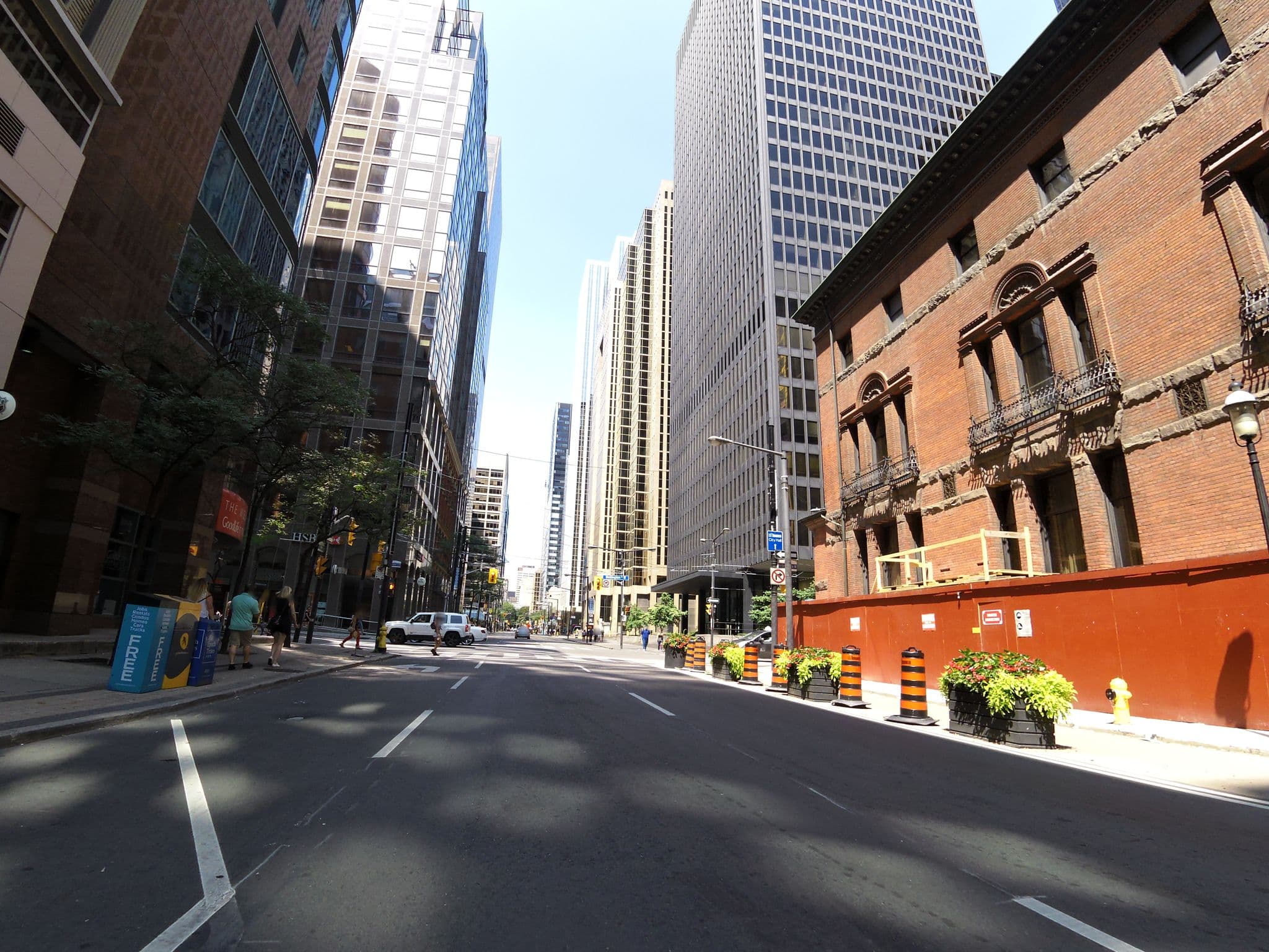 Street view near Union Hotel, Bay Street Corridor — © kevo (CC BY-SA · Mapillary)