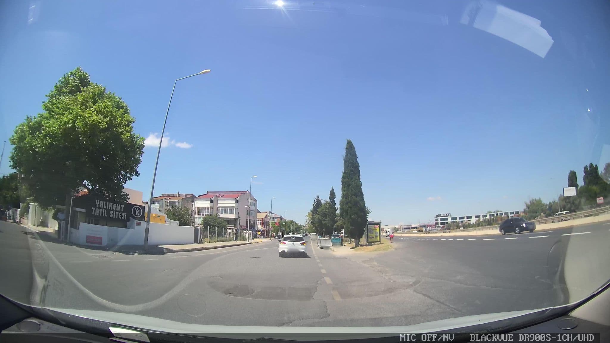 Street view near Yalıkent Tatil Sitesi, Selimpaşa — © ahmetegri (CC BY-SA · Mapillary)